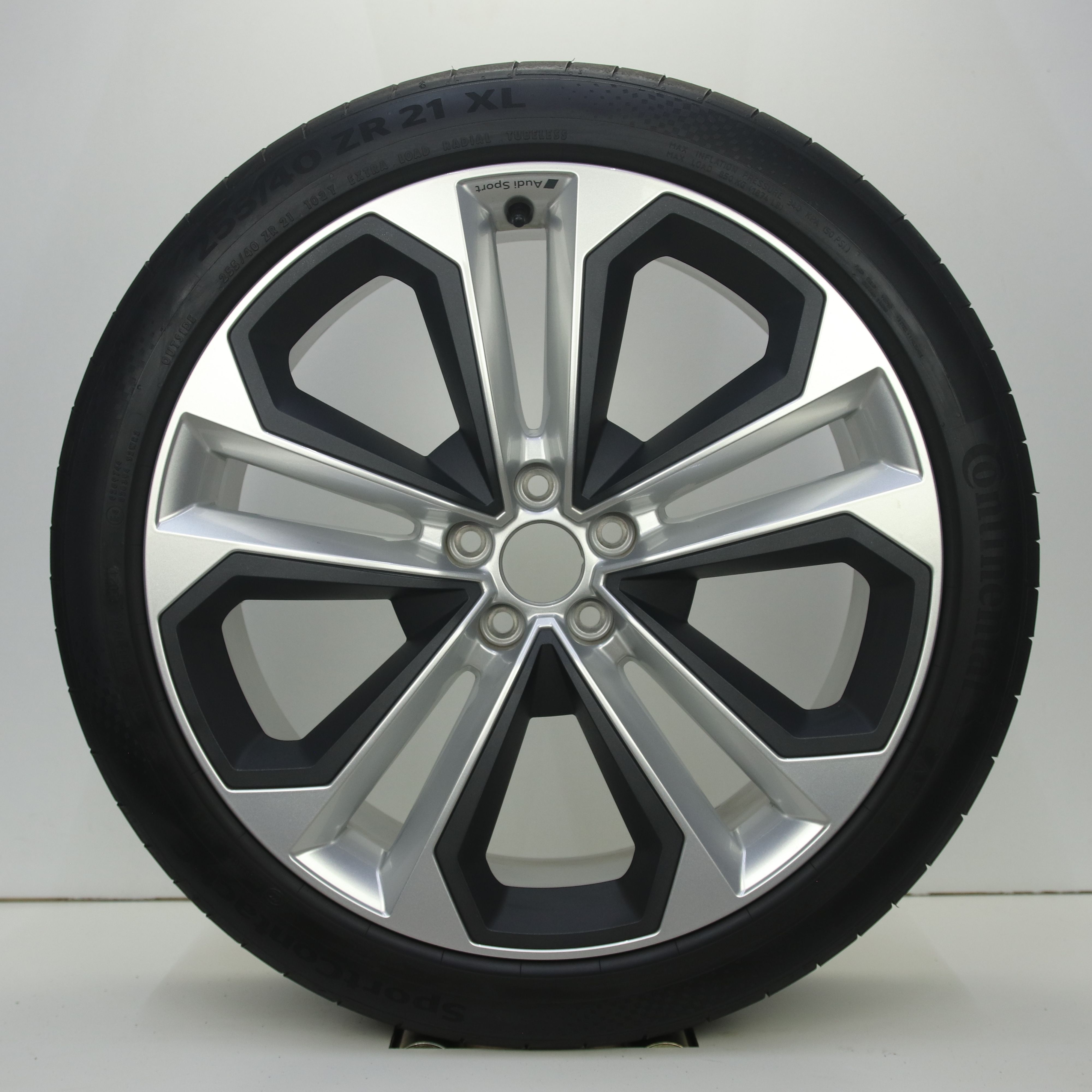 OS1008453 Originele 21 inch lichtmetalen Audi Q5/SQ5 velgen 8.50X21 5X112 ET34.0 NB66.50 Zilver