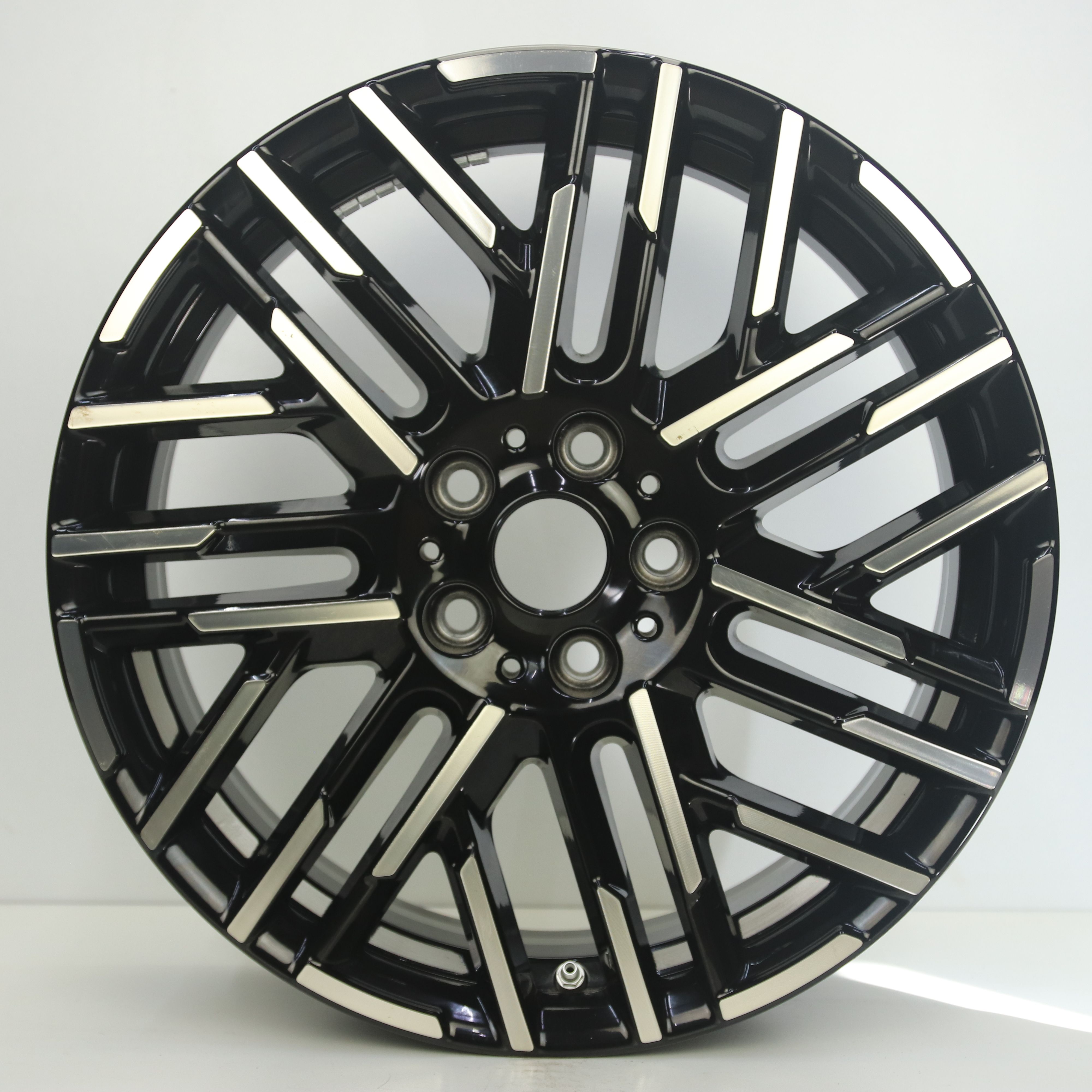 OS1007735 Originele 18 inch lichtmetalen Mini Cooper velgen 7.50X18 5X112 ET50.0 NB66.60 Zwart gepolijst