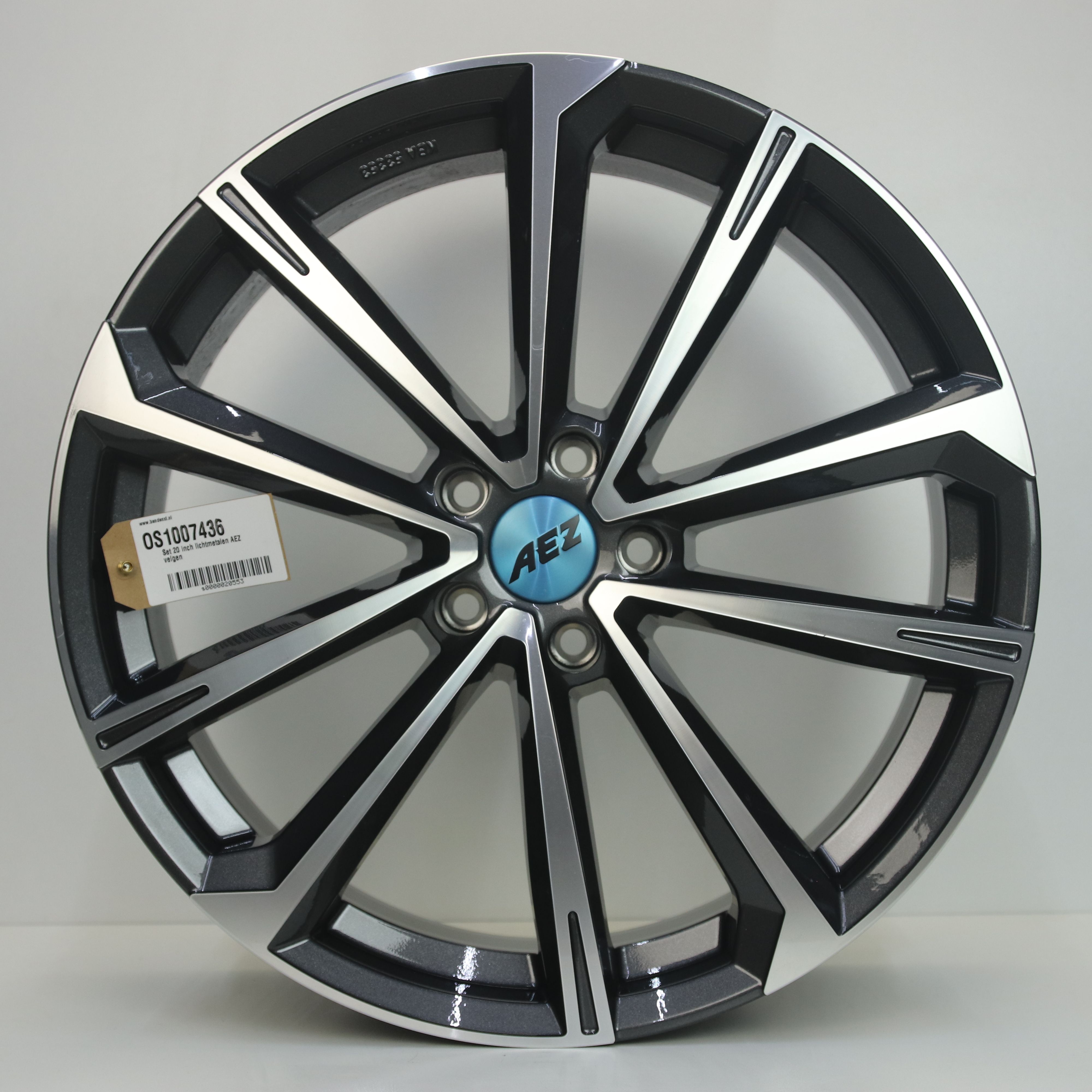 OS1007436 Set 20 inch lichtmetalen AEZ velgen 8.50X20 5X112 ET35.0 NB70.10 Antraciet gepolijst