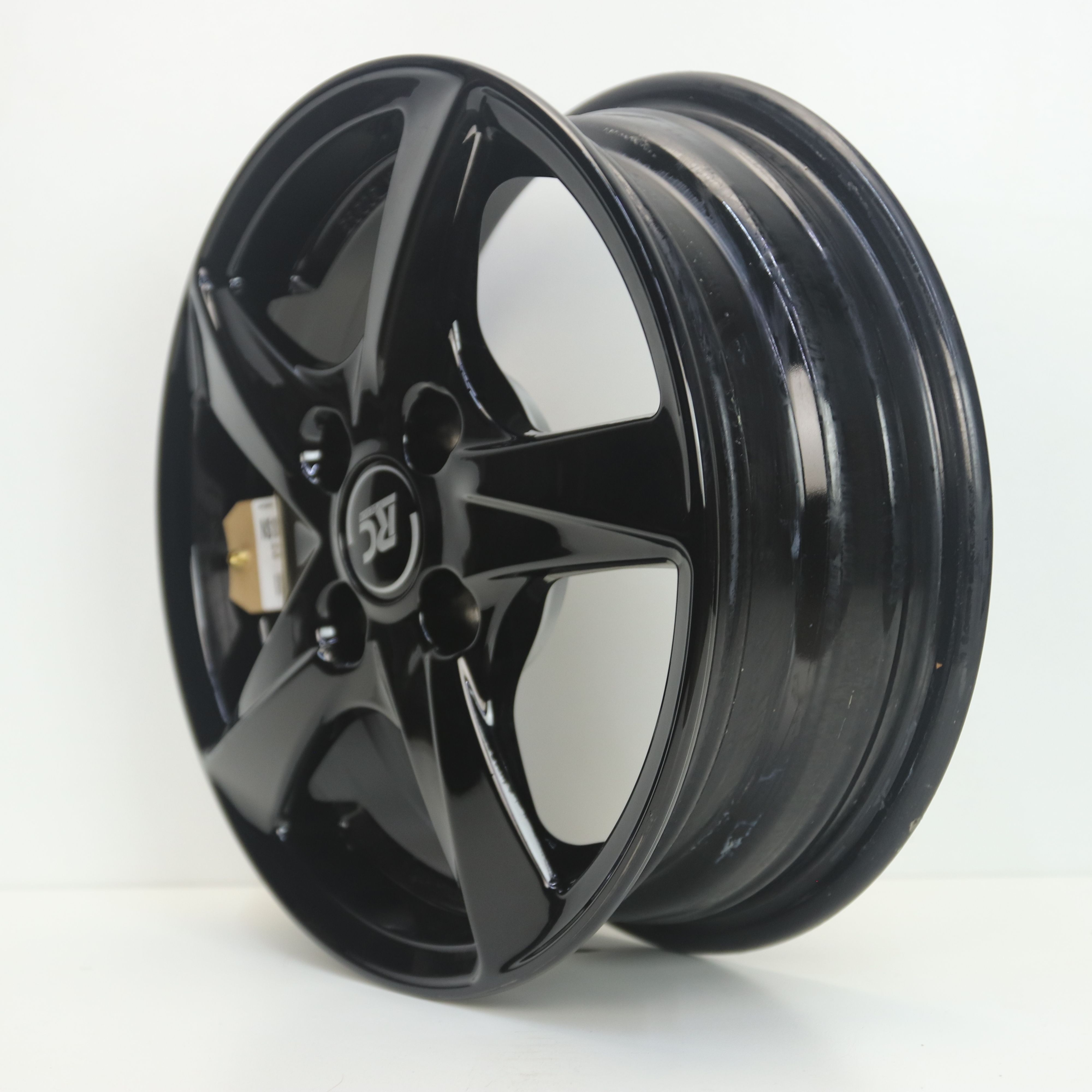 NS1004920 Set 14 inch lichtmetalen RC Design RC30 velgen 5.00X14 4X100 ET38.0 NB56.60 Zwart