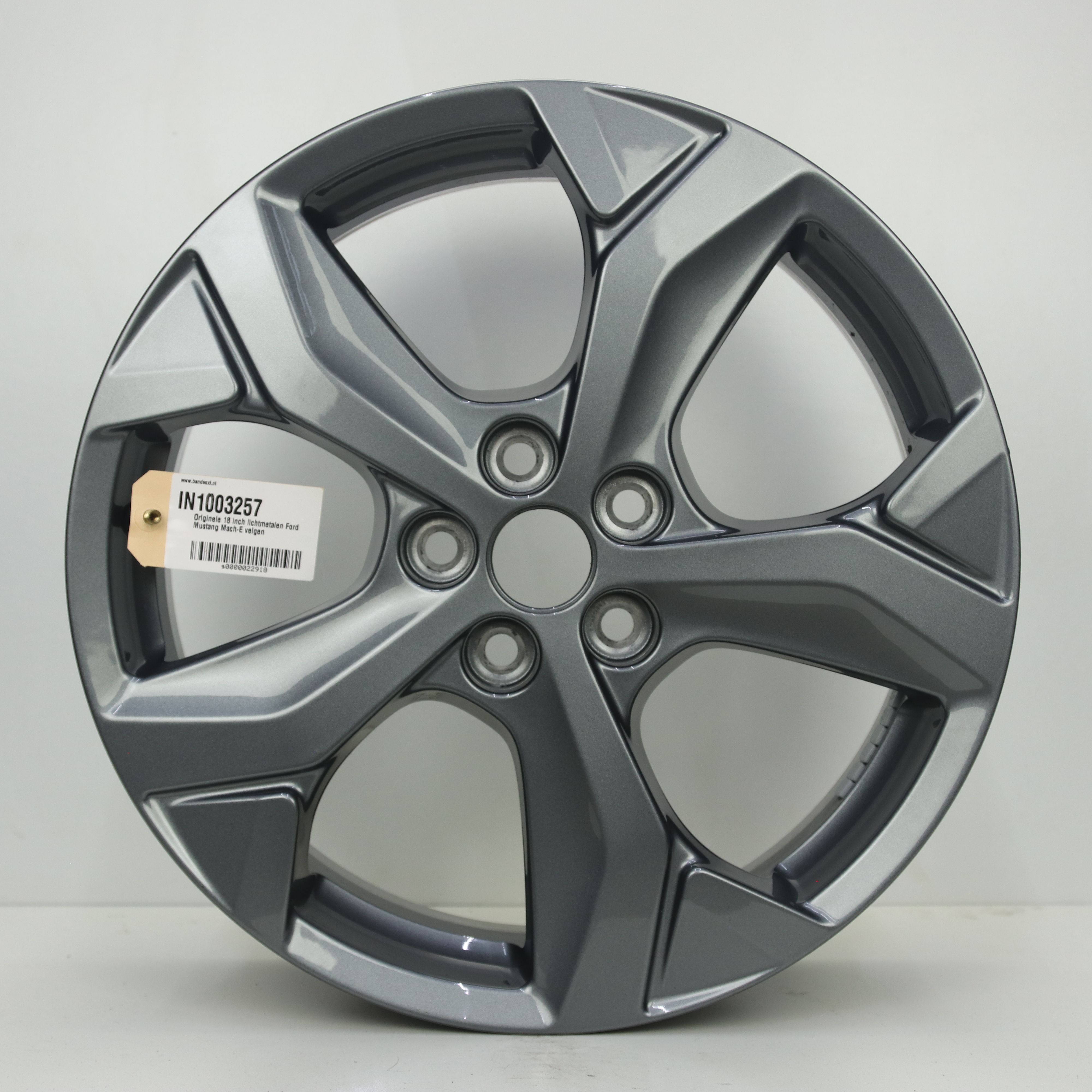 IN1003257 Originele 18 inch lichtmetalen Ford Mustang Mach-E velgen 7.00X18 5X108 ET47.5 NB63.40 Antraciet