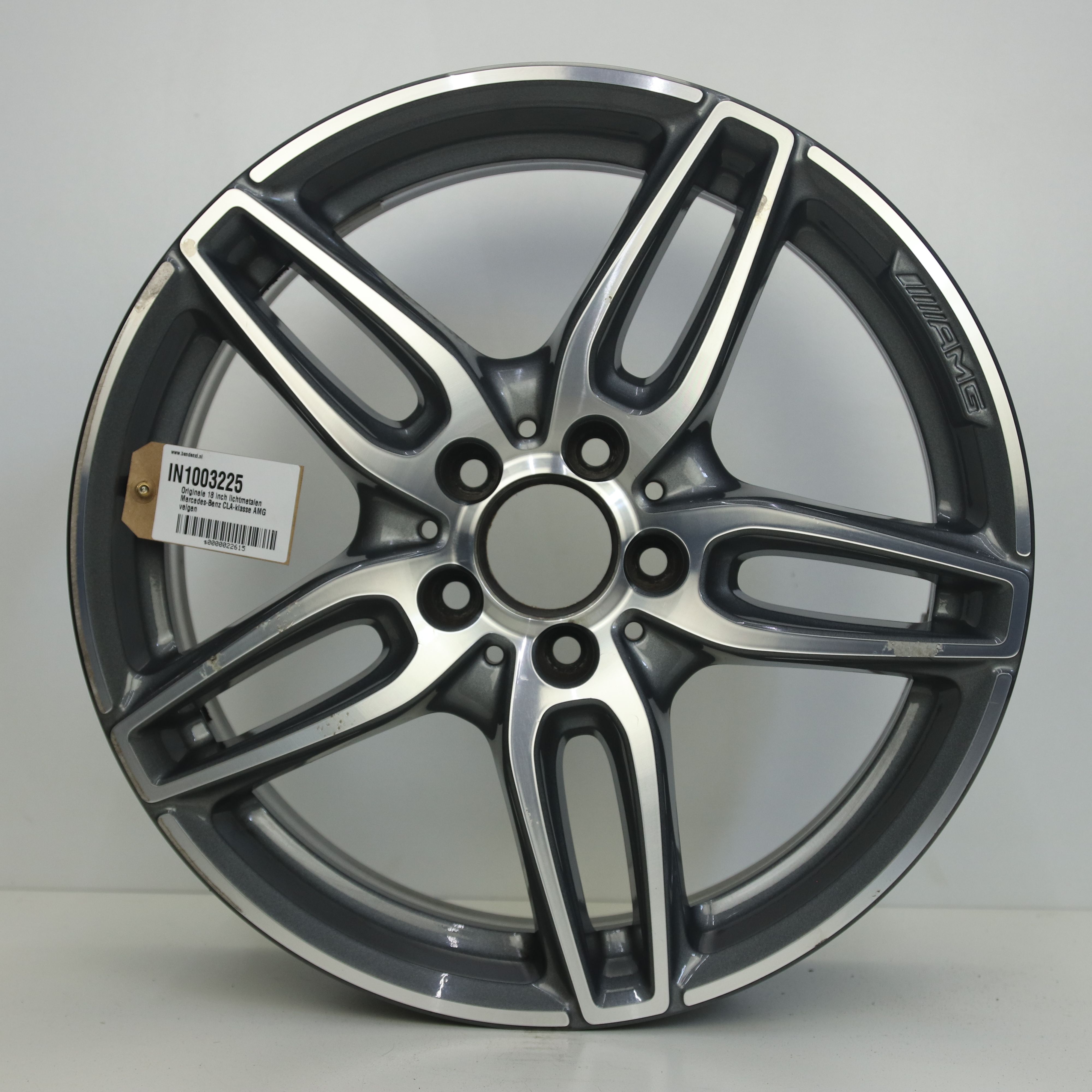 IN1003225 Originele 18 inch lichtmetalen Mercedes-Benz CLA-klasse AMG velgen 7.50X18 5X112 ET52.0 NB66.60 Antraciet Gepolijst
