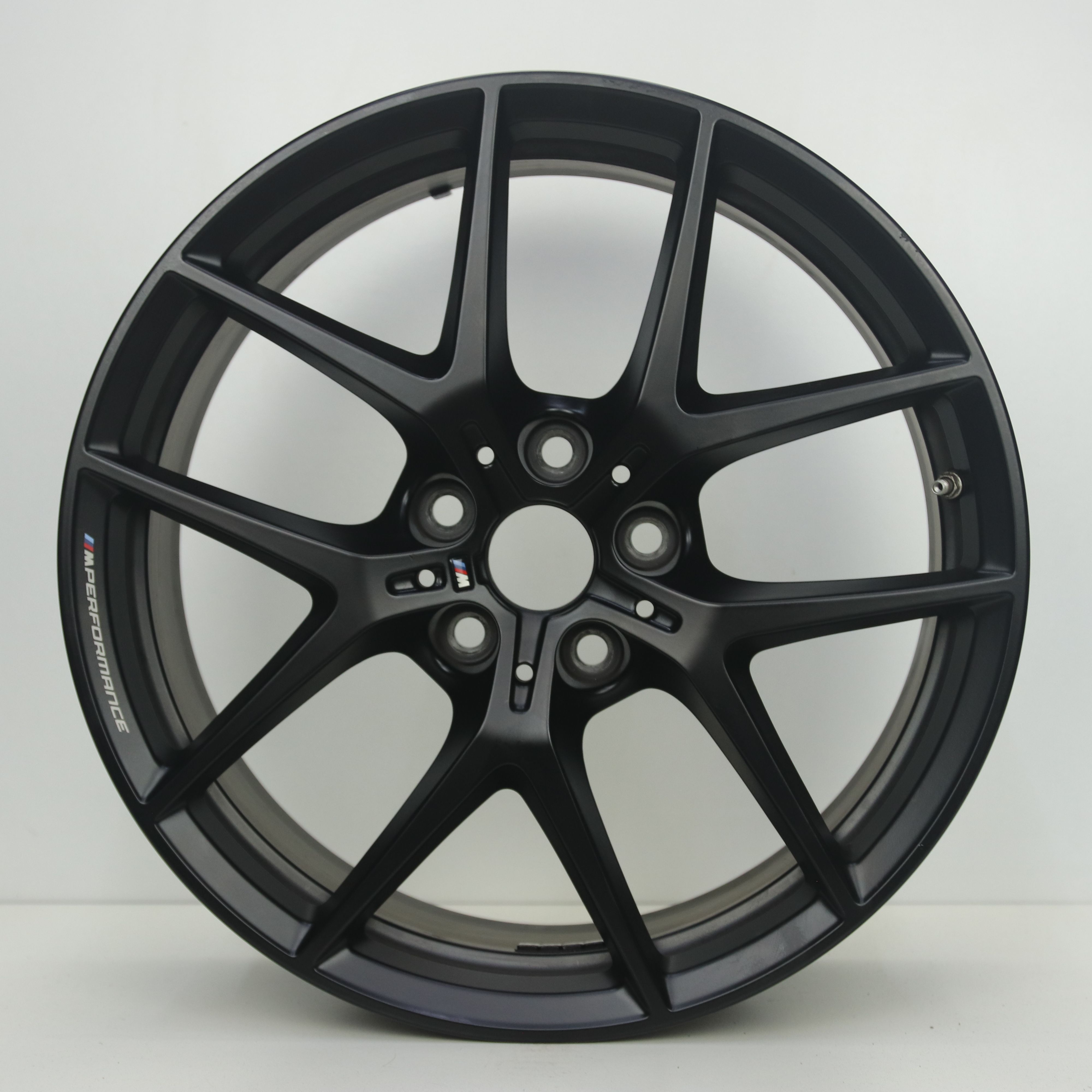 IN1003196 Originele 18 inch lichtmetalen BMW 1 / 2-serie styling M554 velgen 8.00X18 5X112 ET54.0 NB66.60 Mat zwart