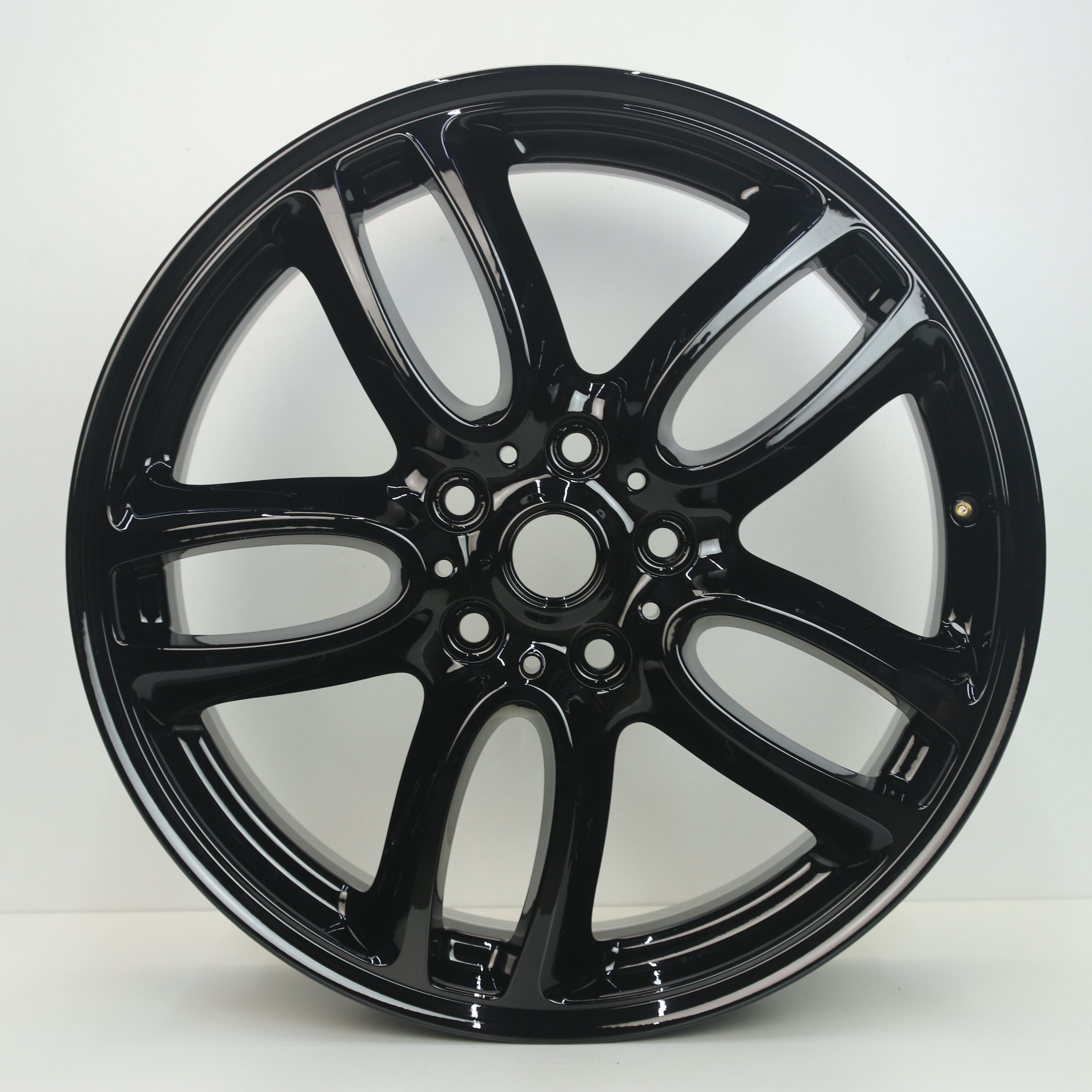 OS1007137 Originele 19 inch lichtmetalen Mini Cooper Countryman velgen 7.50X19 5X120 ET52.0 NB72.60 Zwart