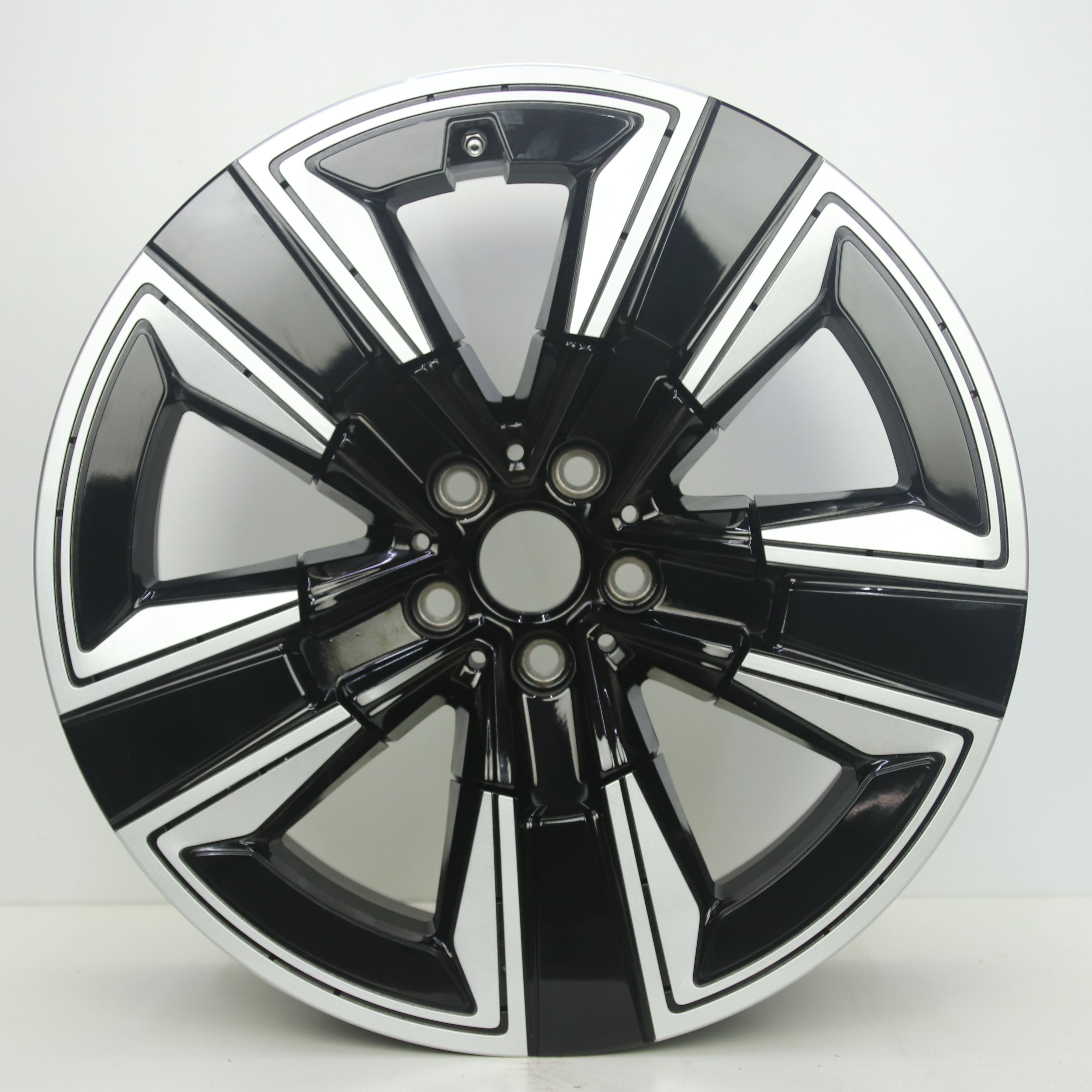 OS1008462 Originele 19 inch lichtmetalen BMW iX3 styling 842 velgen 8.00X19 5X112 ET34.0 NB66.60 Zwart gepolijst