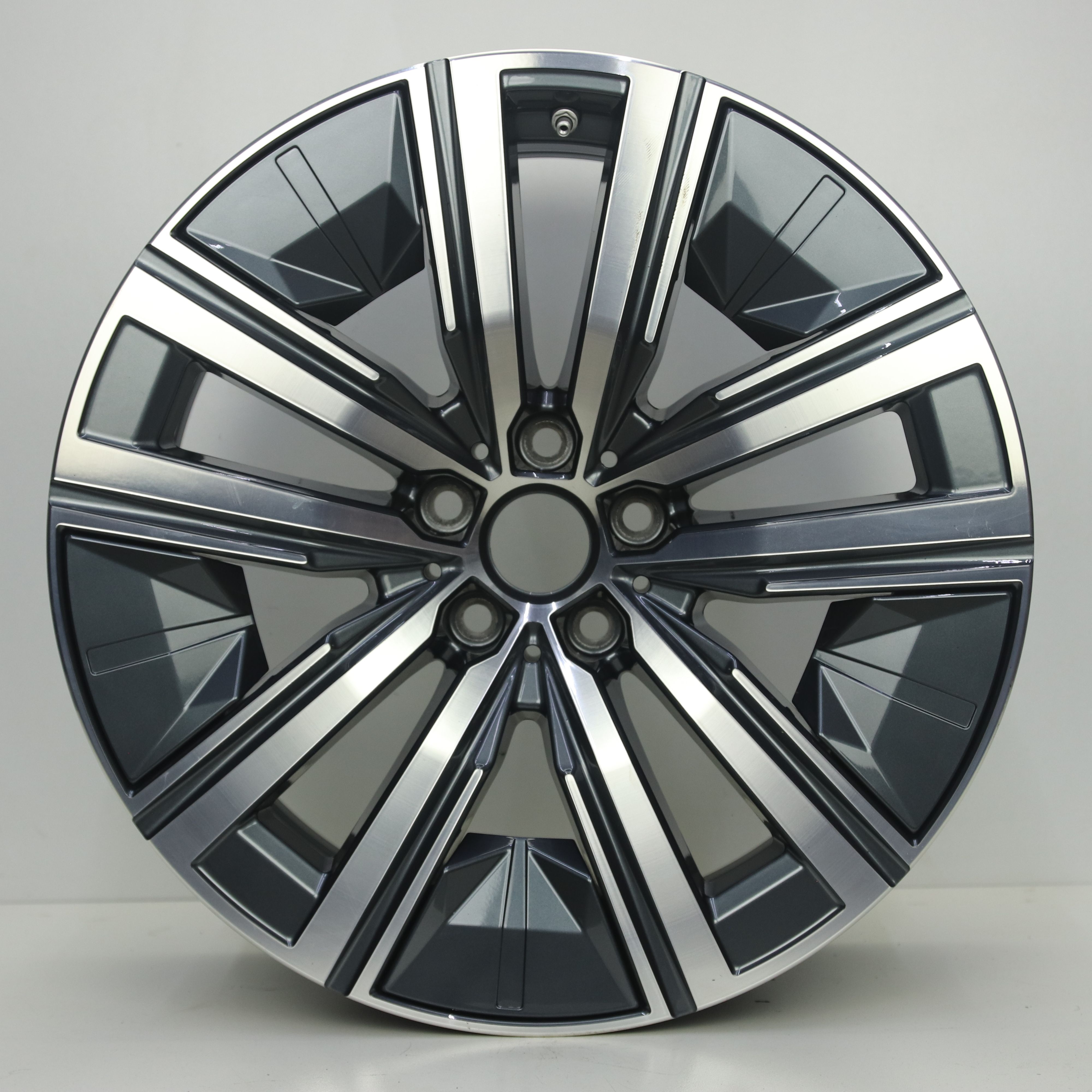 OS1008550 Originele 19 inch lichtmetalen BMW 7-Serie styling 904 velgen 8.50X19 5X112 ET26.0 NB66.60 Antraciet gepolijst