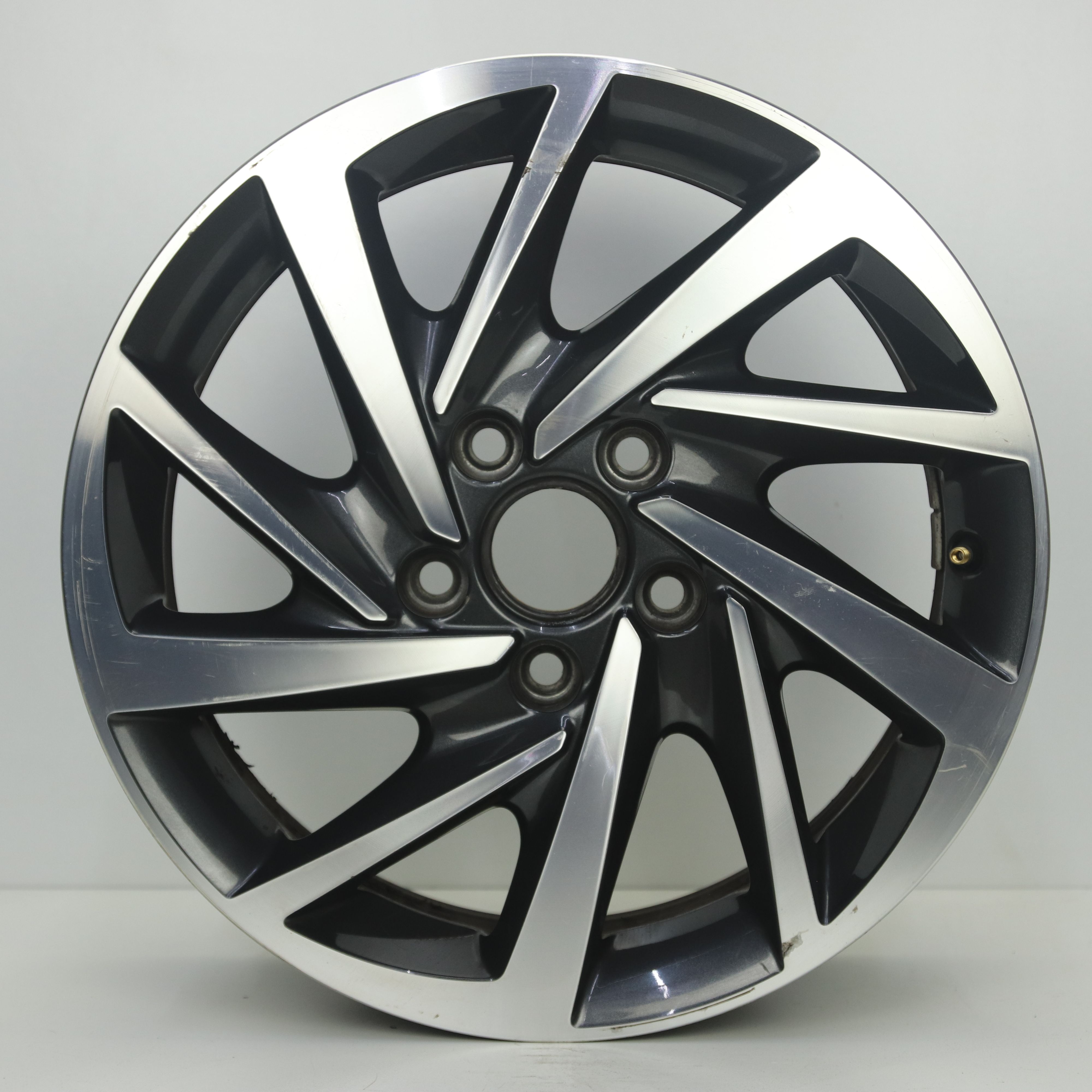 IN1003233 Originele 16 inch lichtmetalen Volkswagen Touran (Woodstock) velgen 6.50X16 5X112 ET48.0 NB57.10 Antraciet gepolijst