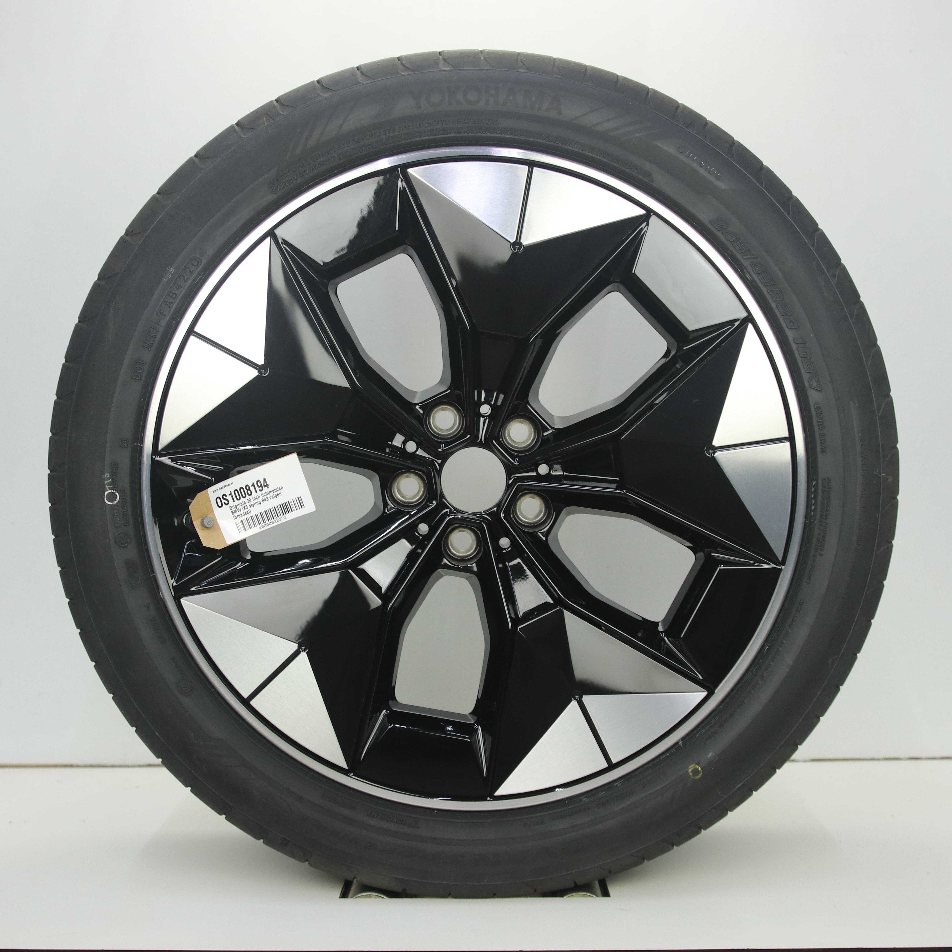 OS1008194 Originele 20 inch lichtmetalen BMW iX3 styling 843 velgen (breedset) 8.00X20 5X112 ET26.0 NB66.60 Zwart gepolijst