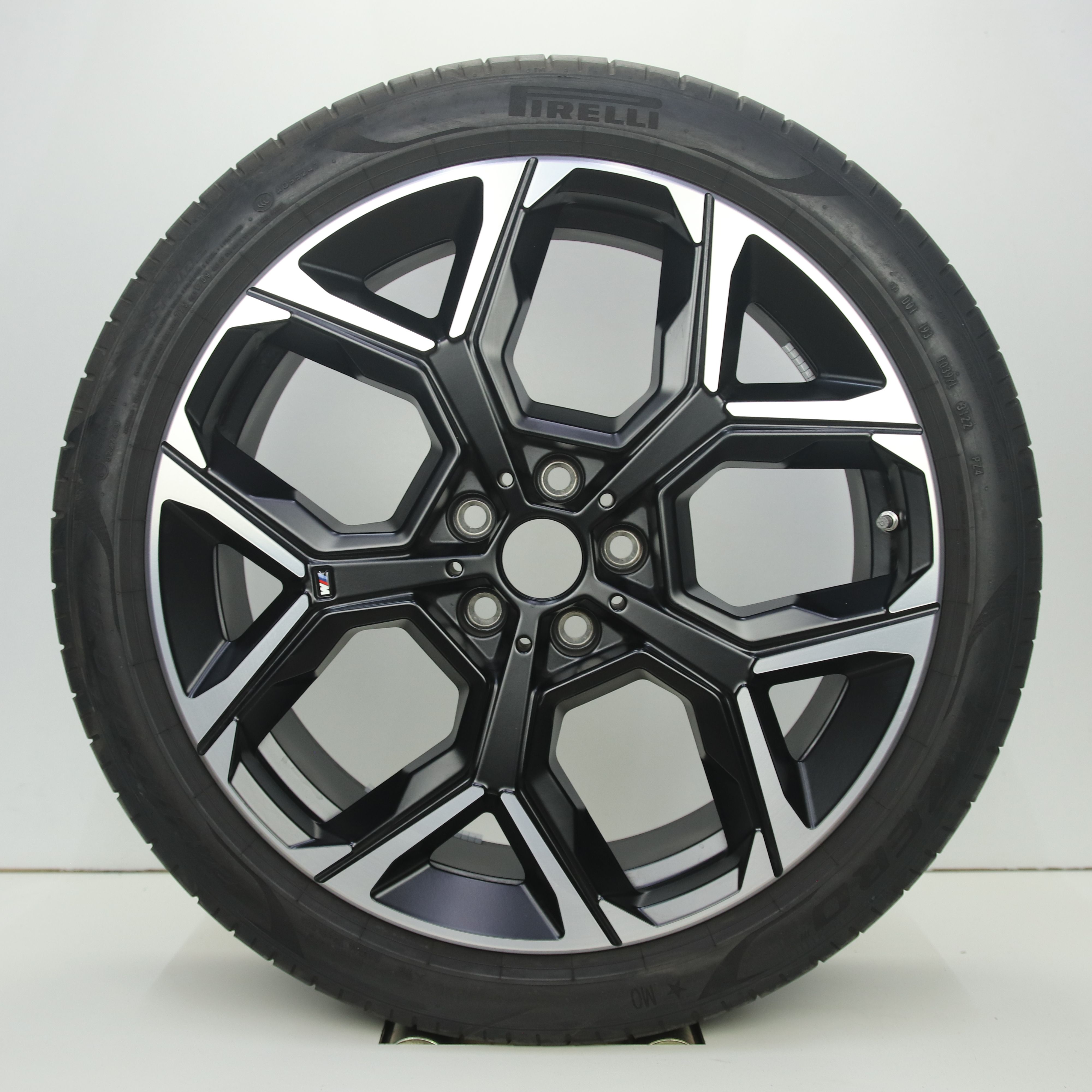 OS1008080 Originele 20 inch lichtmetalen BMW X1 styling 872M velgen 8.00X20 5X112 ET46.0 NB66.60 Mat zwart gepolijst