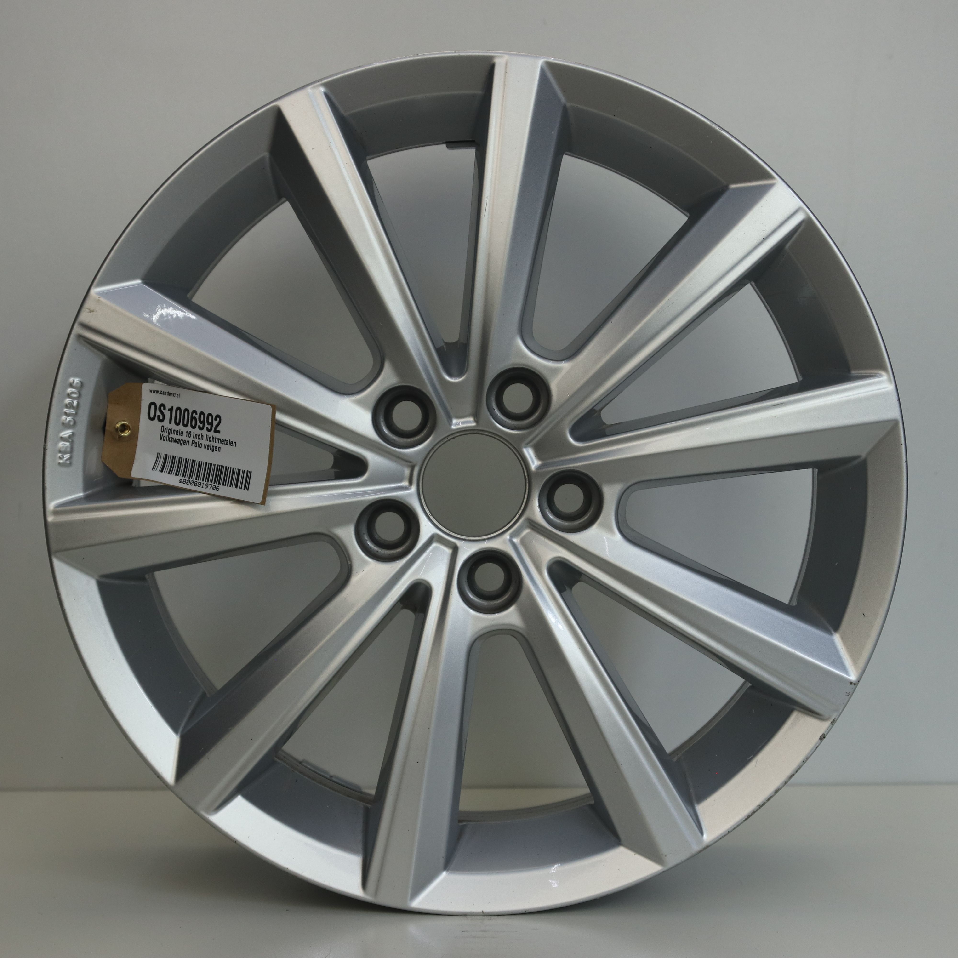 OS1006992 Originele 16 inch lichtmetalen Volkswagen Polo velgen 6.00X16 5X100 ET45.0 NB57.10 Zilver
