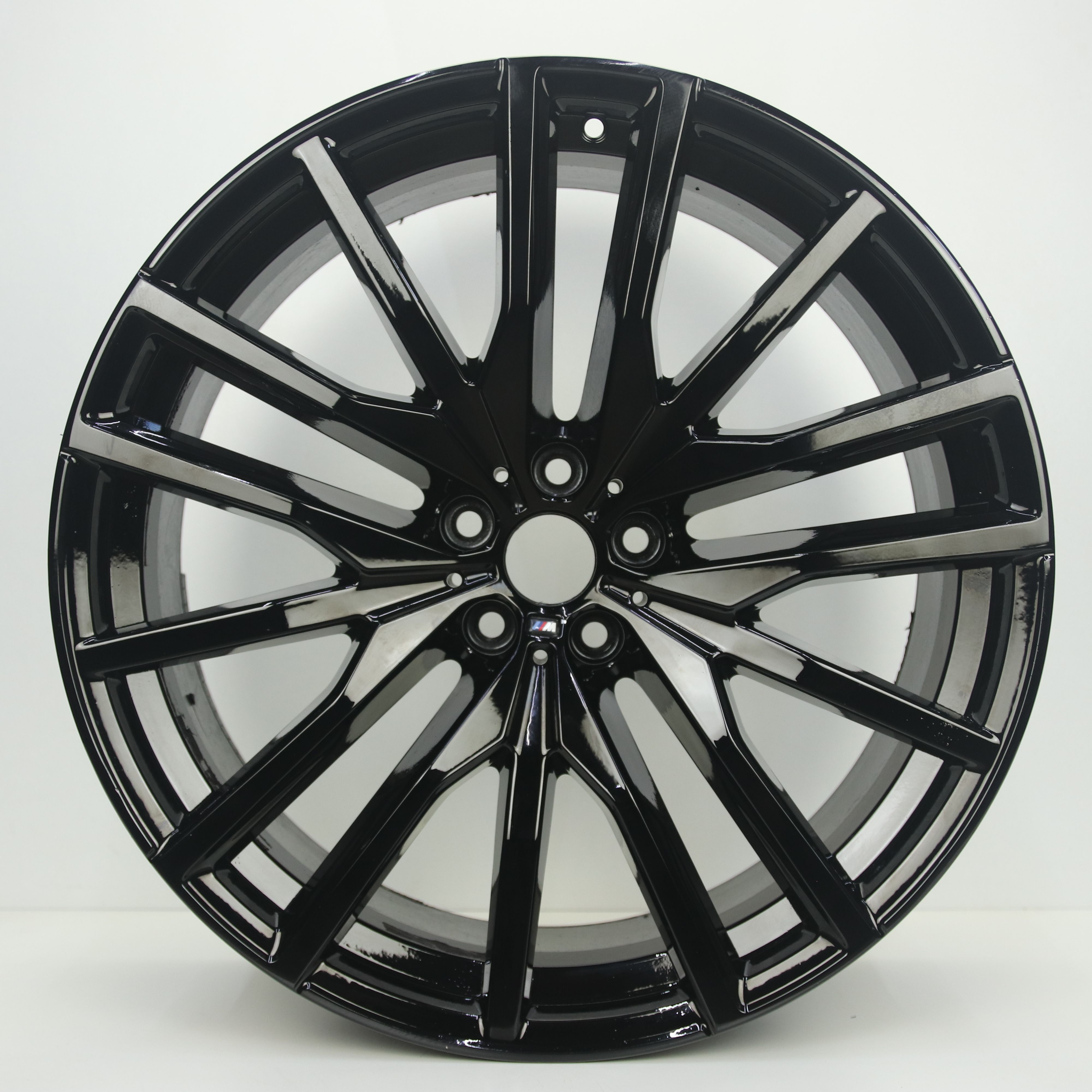 IN1003280 Originele 22 inch lichtmetalen BMW X5/X6 styling 742M velgen (breedset) 9.50X22 5X112 ET37.0 NB66.60 Zwart