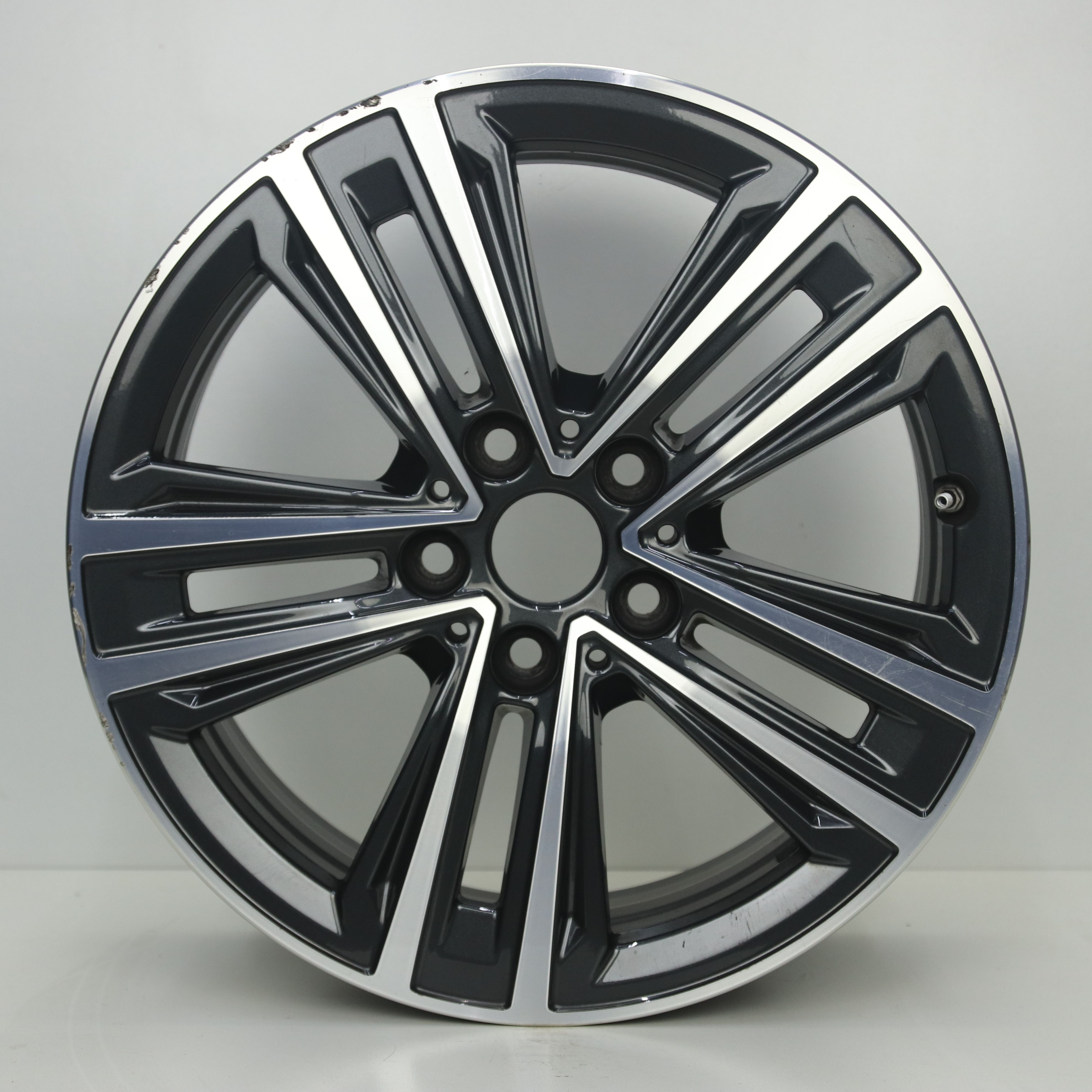 OS1008073 Originele 17 inch lichtmetalen BMW 1-serie styling 548 velgen 7.50X17 5X112 ET54.0 NB66.60 Antraciet gepolijst