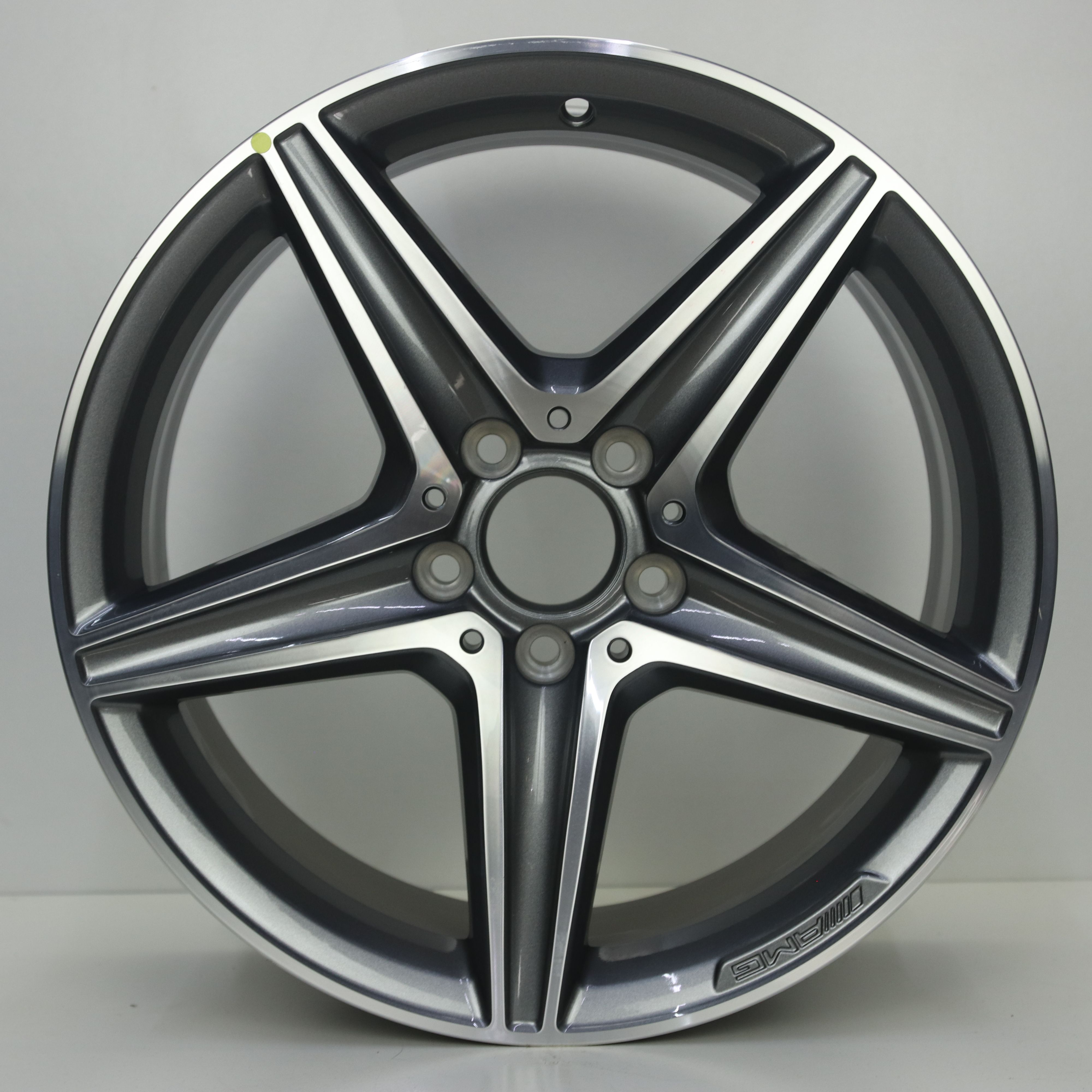 OS1008555 Originele 18 inch lichtmetalen Mercedes-Benz E-klasse AMG velgen (Breedset) 8.00X18 5X112 ET43.0 NB66.60 Antraciet Gepolijst