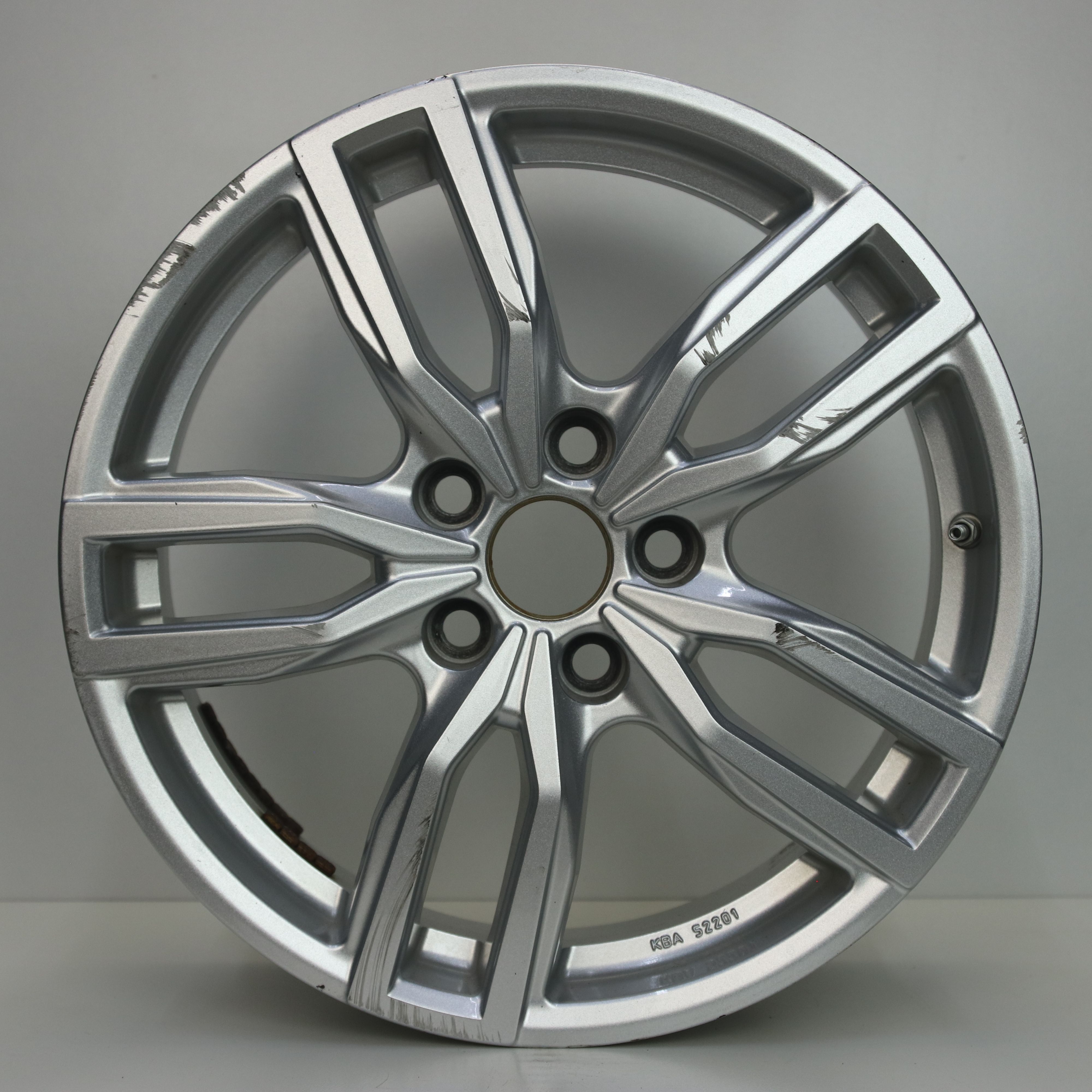 OS1006949 Set 17 inch lichtmetalen Brock B24 velgen 7.00X17 5X114.3 ET38.0 NB67.10 Zilver