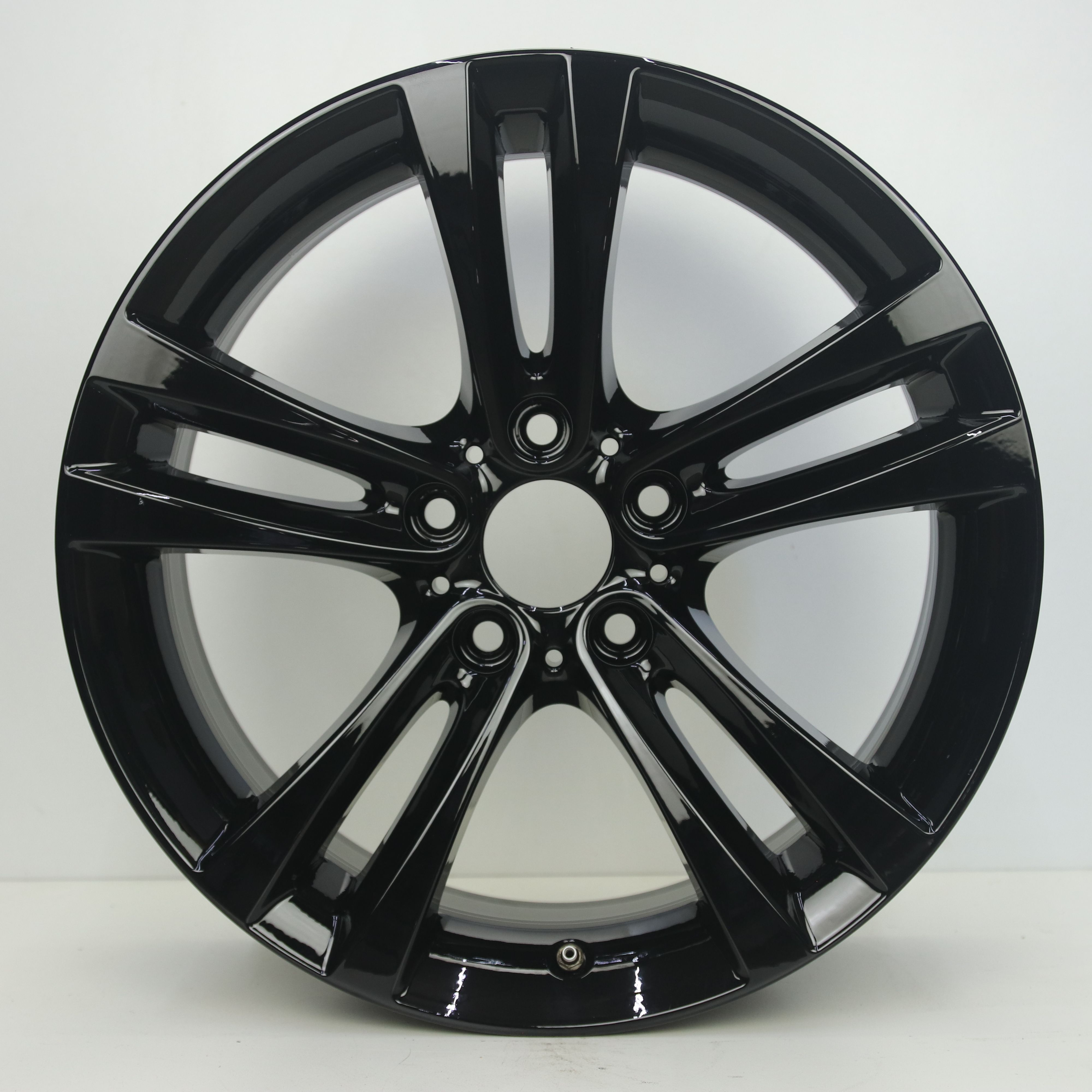 OS1008392 Originele 18 inch lichtmetalen BMW 3-serie styling 397 velgen 8.00X18 5X120 ET34.0 NB72.60 Zwart