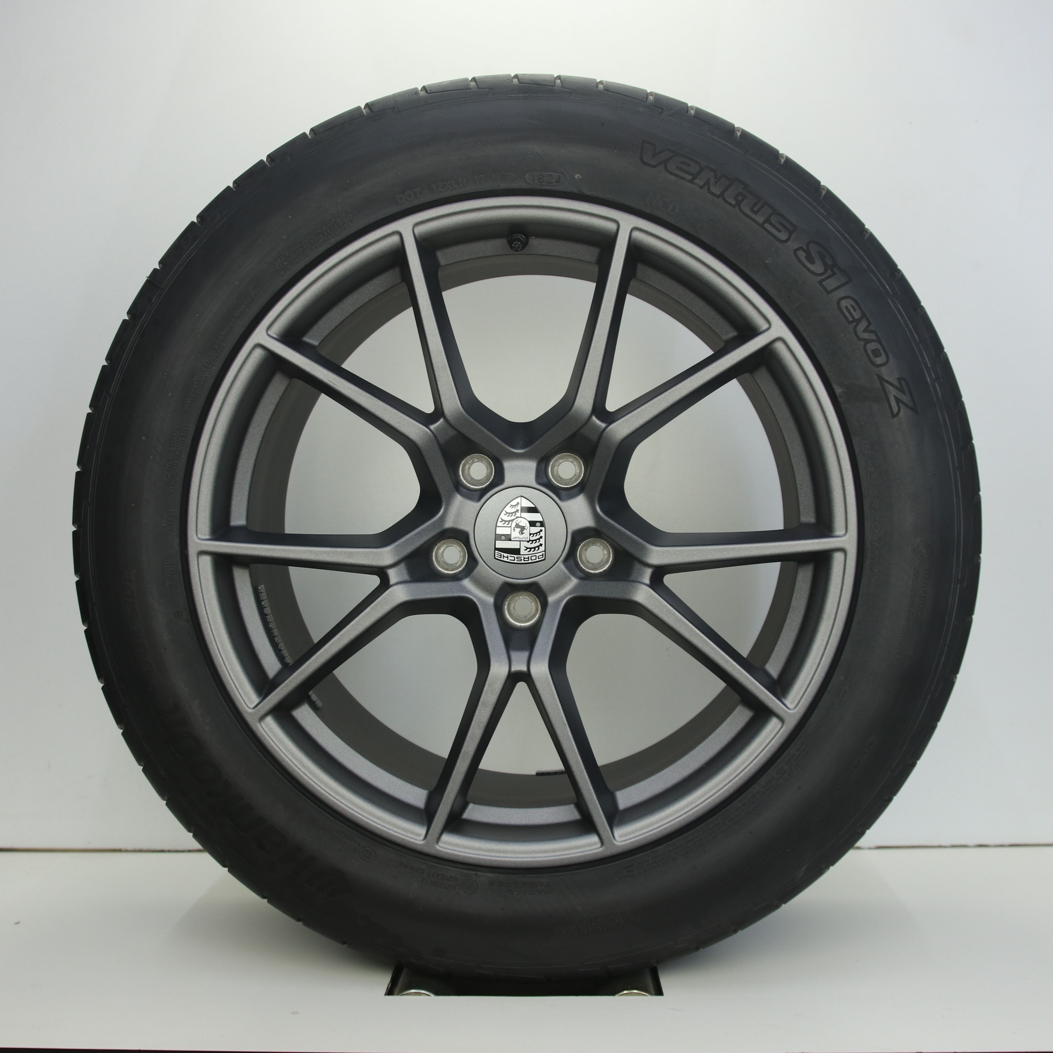 OS1008111 Originele 20 inch lichtmetalen Porsche Cayenne velgen (Breedset) 9.00X20 5X130 ET50.0 NB71.60 Mat antraciet