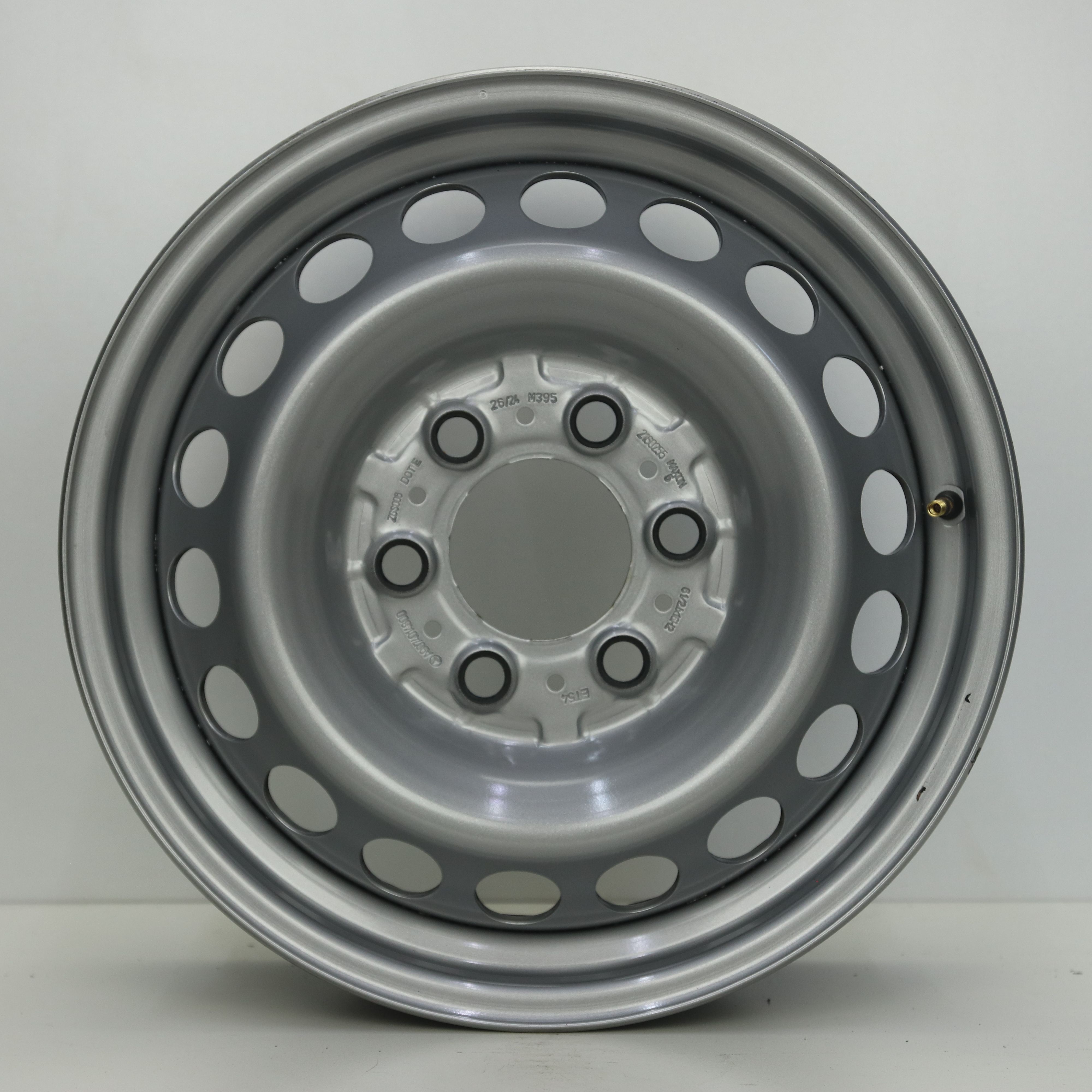 IN1003244 Originele 16 inch stalen Mercedes-Benz Sprinter velgen 6.50X16 6X130 ET54.0 NB84.10 Zilver