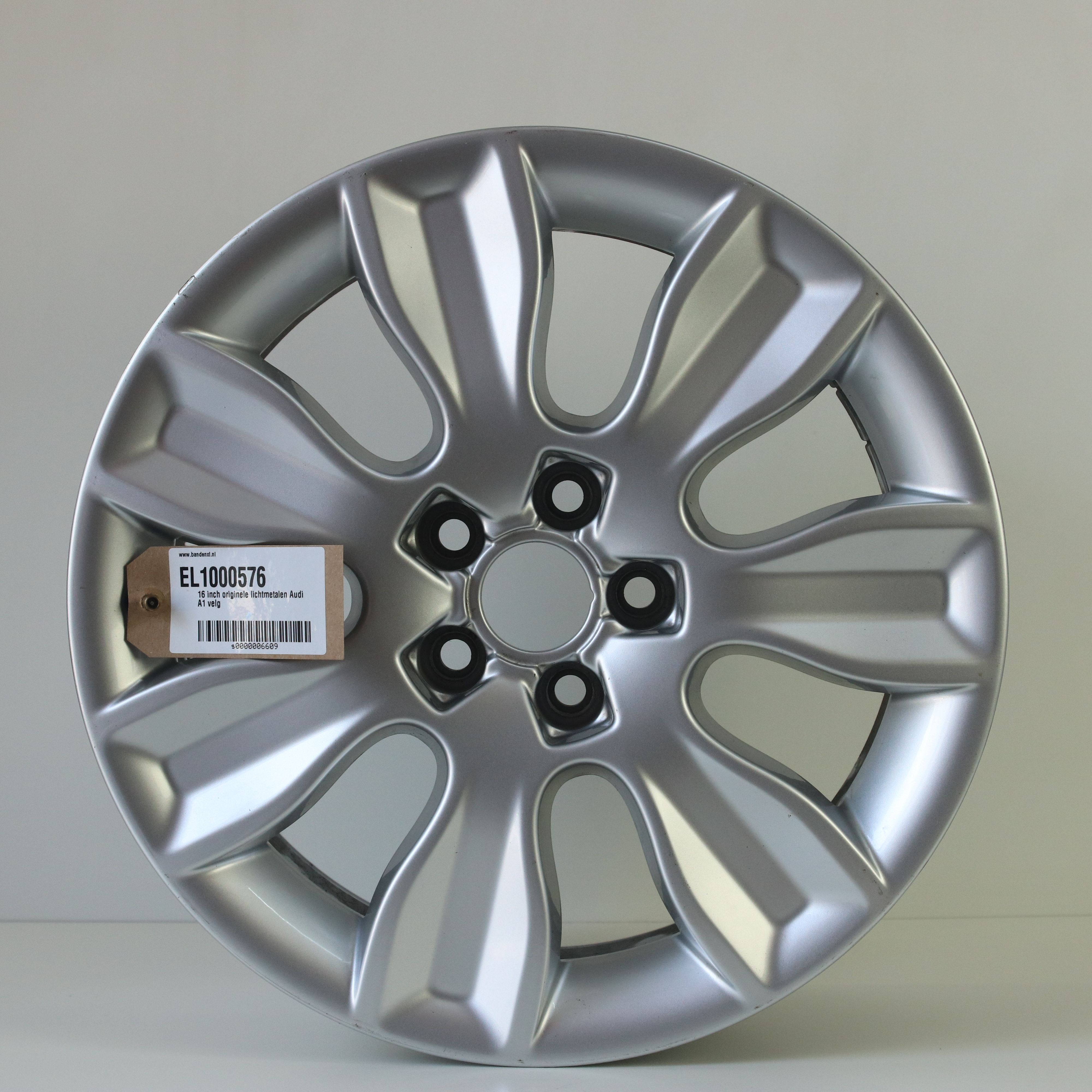 EL1000576 16 inch originele lichtmetalen Audi A1 velg 6.00X16 5X100 ET30.0 NB57.10 Zilver