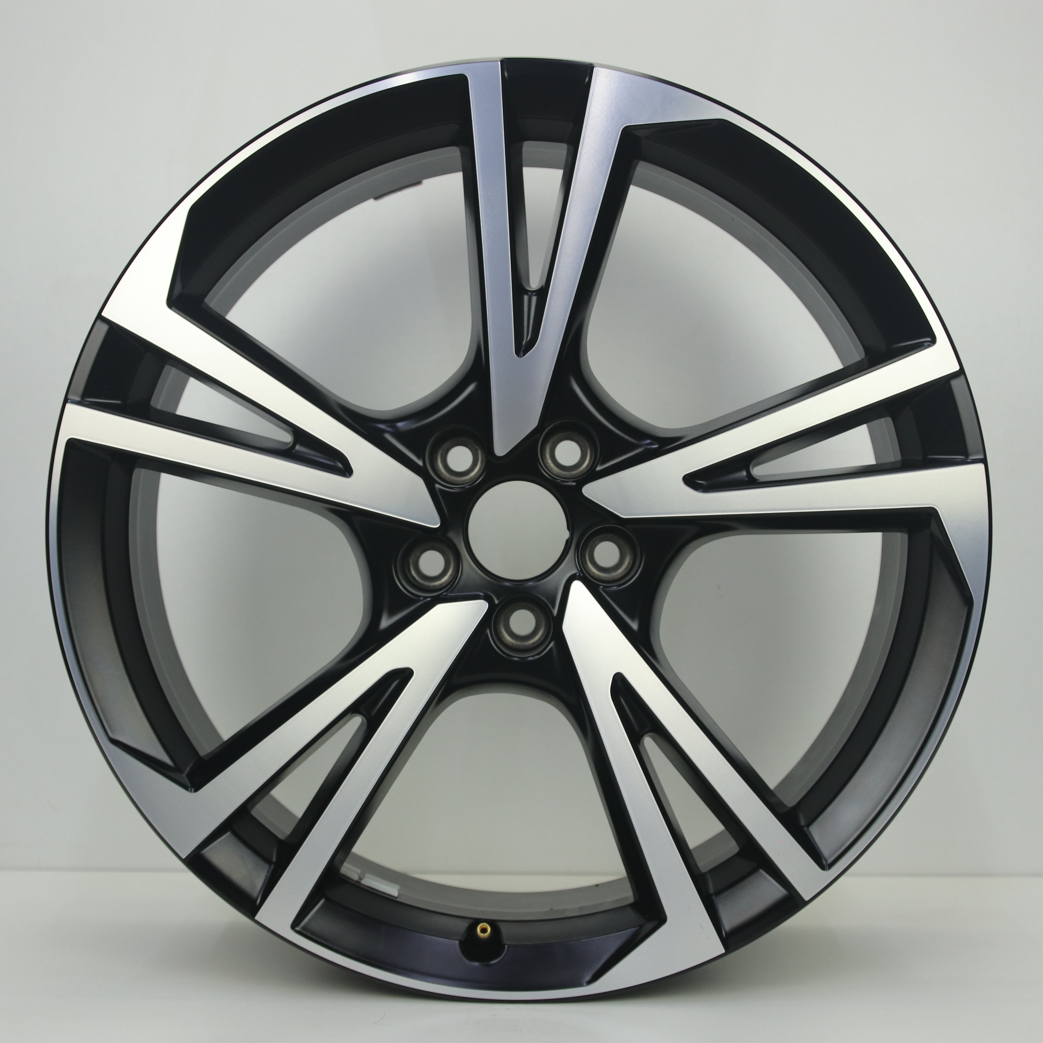 OS1008543 Originele 20 inch lichtmetalen Audi Q5 velgen 8.00X20 5X112 ET39.0 NB66.60 Mat zwart gepolijst