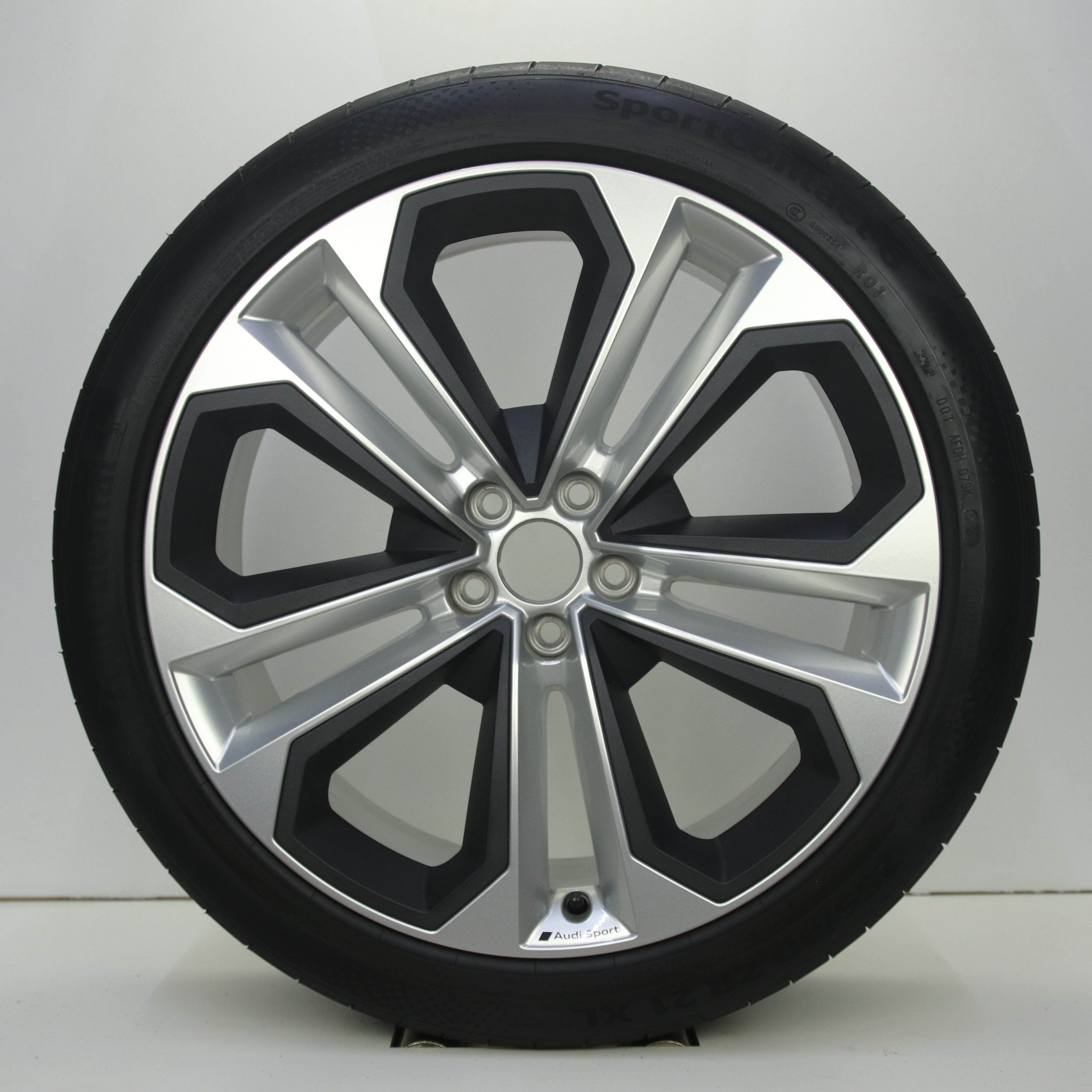 OS1008453 Originele 21 inch lichtmetalen Audi Q5/SQ5 velgen 8.50X21 5X112 ET34.0 NB66.50 Zilver