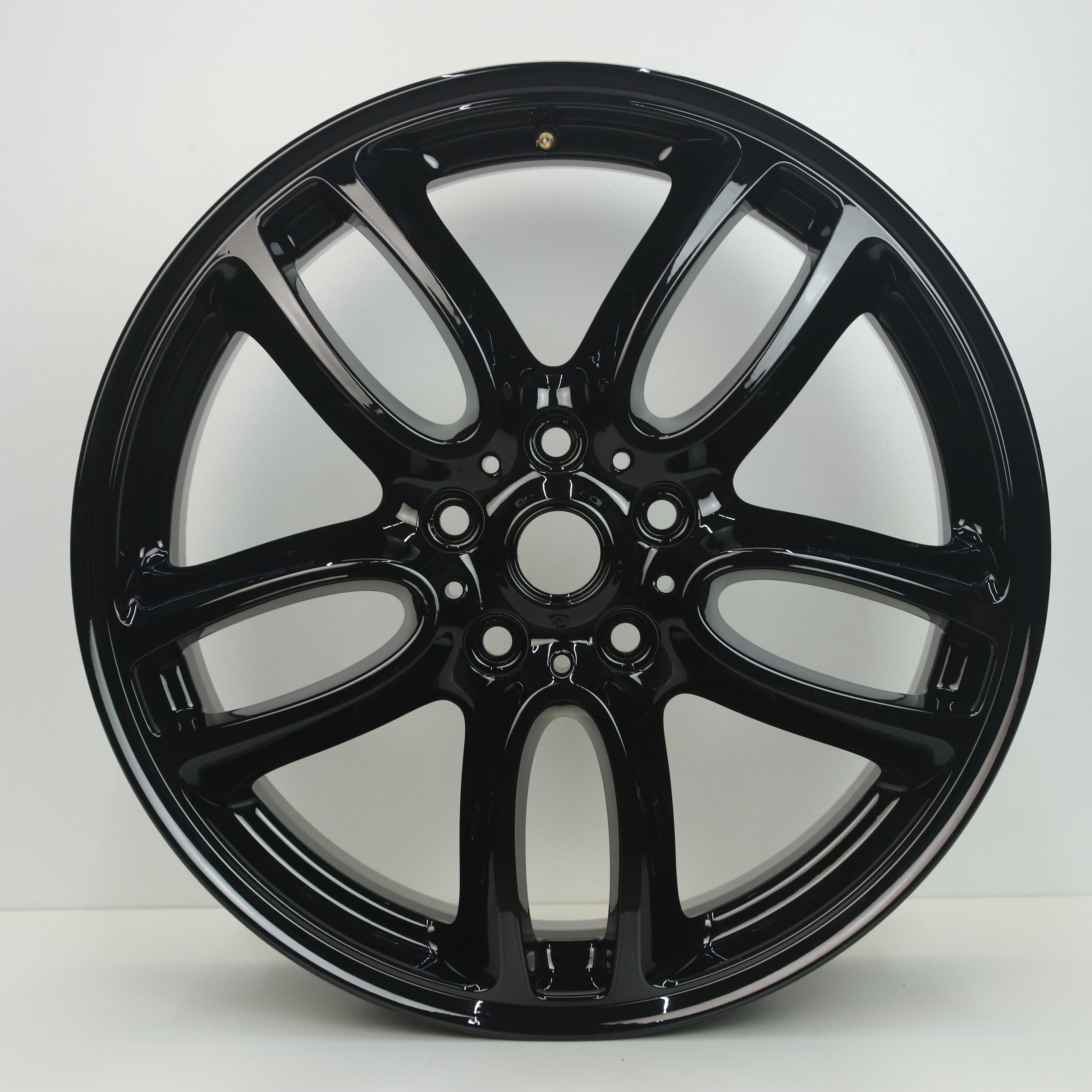 OS1007137 Originele 19 inch lichtmetalen Mini Cooper Countryman velgen 7.50X19 5X120 ET52.0 NB72.60 Zwart