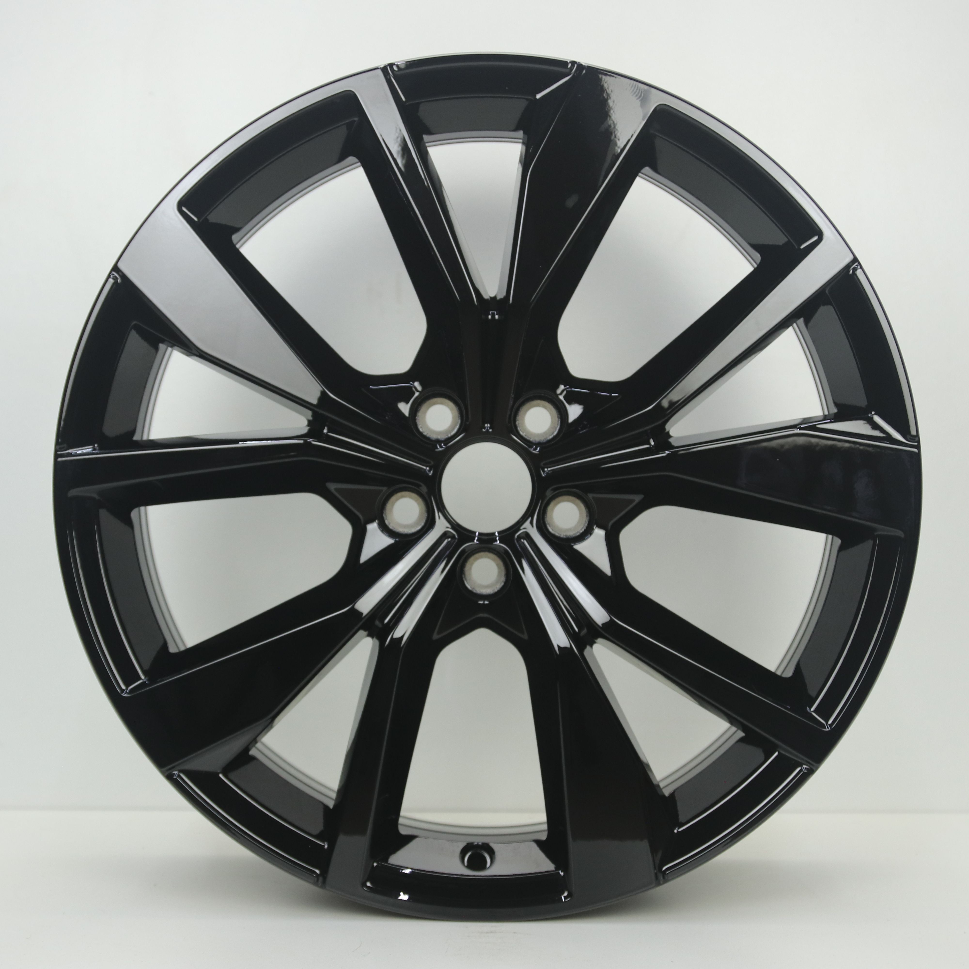 OS1007789 Originele 18 inch lichtmetalen Volkswagen T-Cross velgen 7.00X18 5X100 ET39.0 NB57.10 Zwart