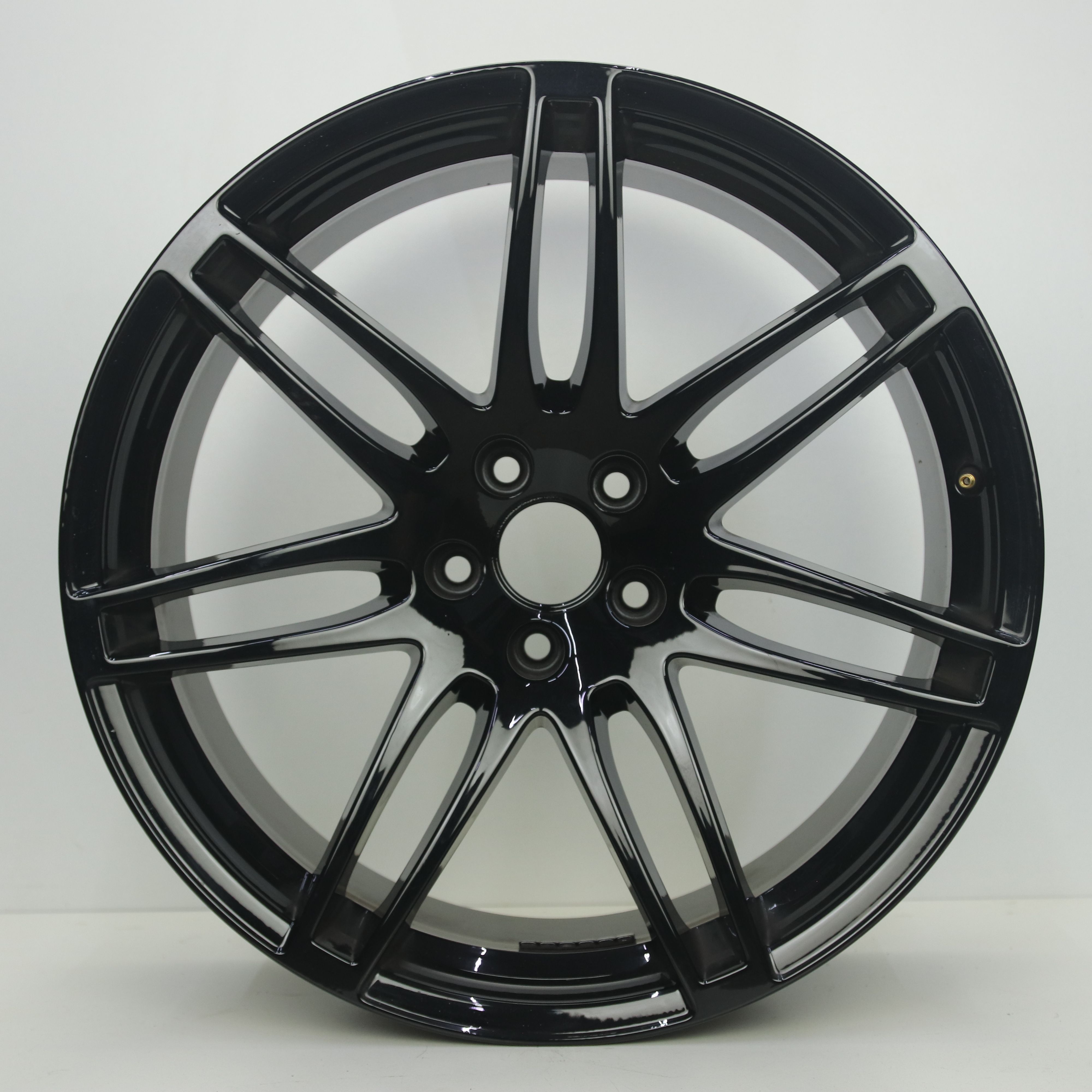IN1003303 Originele 20 inch lichtmetalen Audi A5 velgen 9.00X20 5X112 ET29.0 NB66.60 Zwart