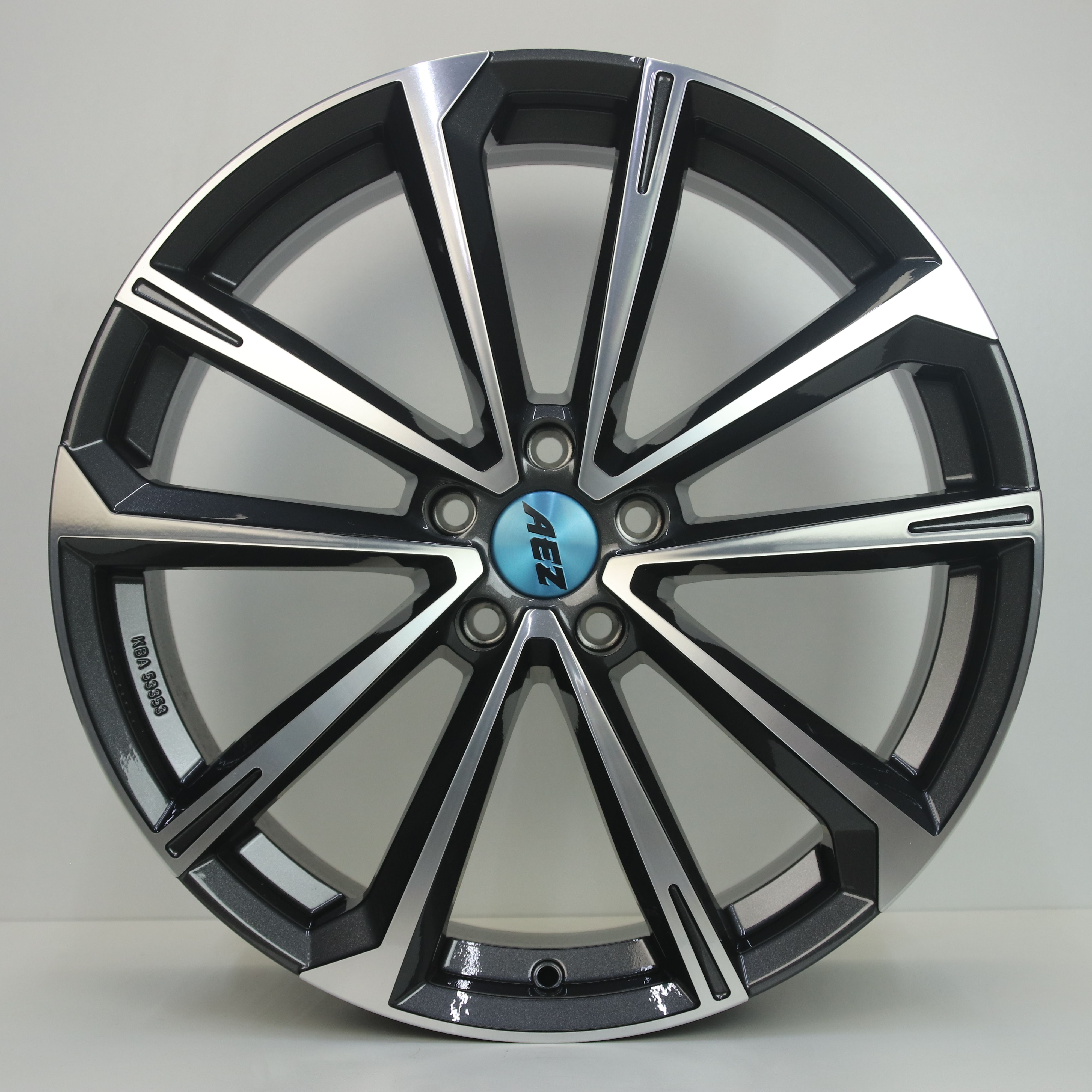 OS1007436 Set 20 inch lichtmetalen AEZ velgen 8.50X20 5X112 ET35.0 NB70.10 Antraciet gepolijst