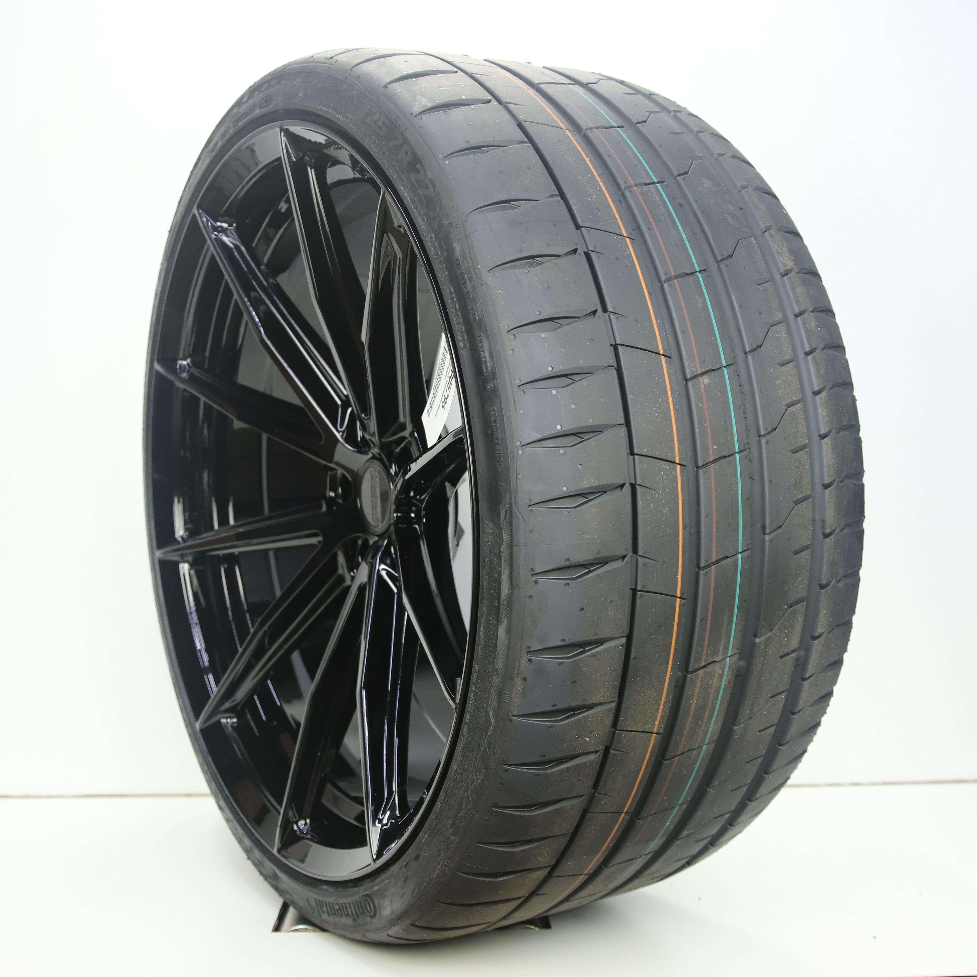 NS1005795 Set 22 inch lichtmetalen Vossen HFX-2 velgen 11.00X22 5X112 ET17.0 NB66.60 Zwart