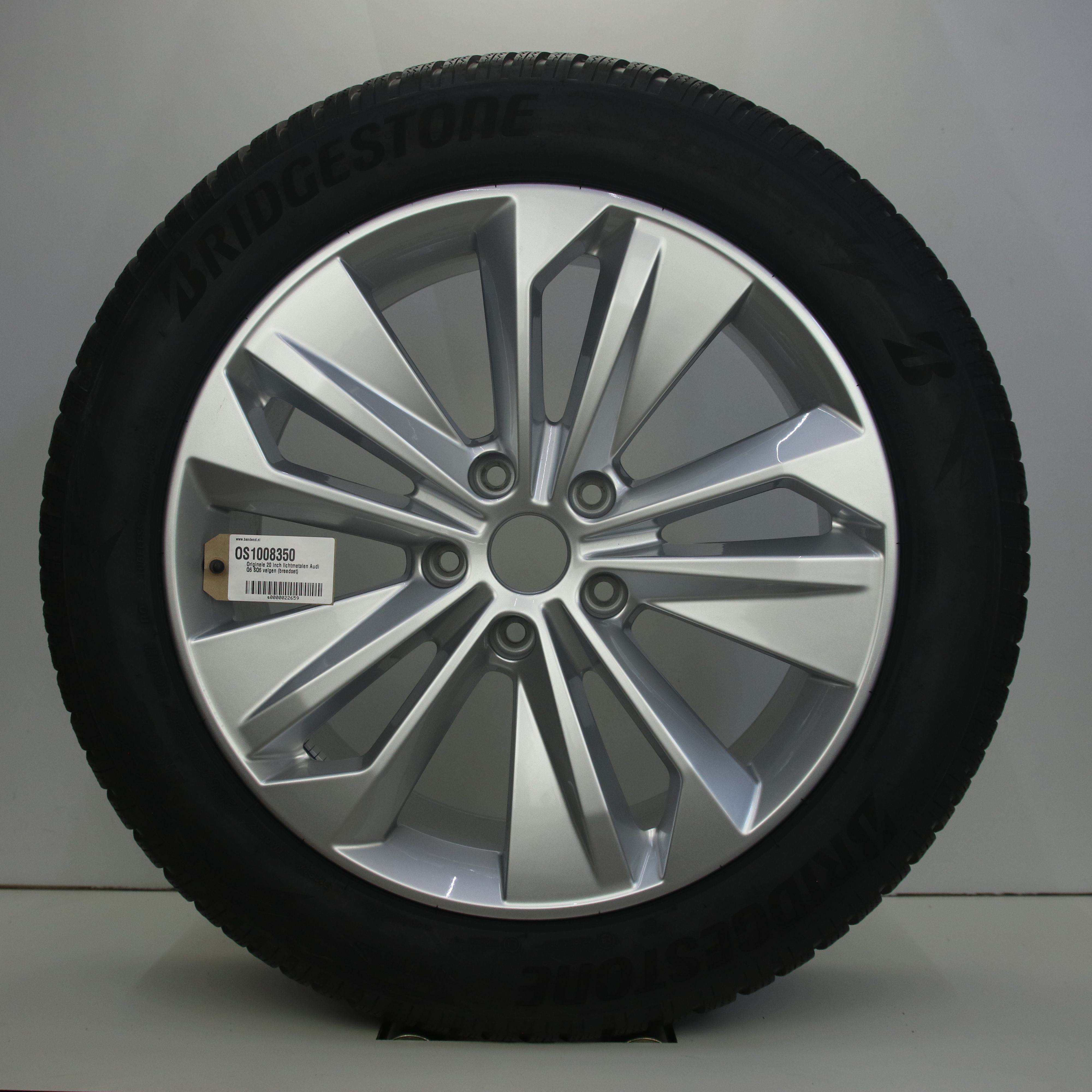 OS1008350 Originele 20 inch lichtmetalen Audi Q6 SQ6 velgen (breedset) 8.50X20 5X130 ET35.0 NB66.60 Zilver