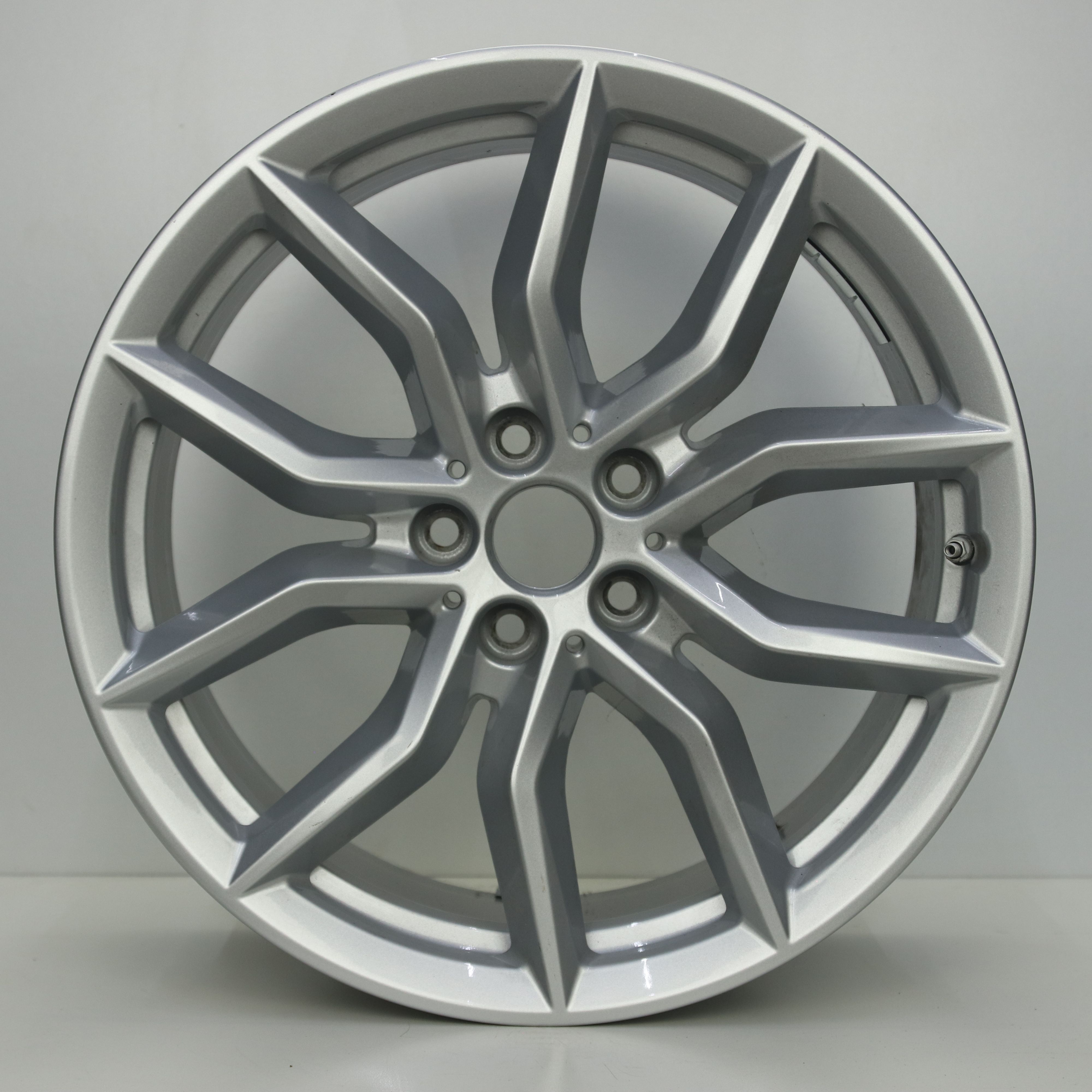 OS1008450 Originele 19 inch lichtmetalen BMW X5 styling 734 velgen 9.00X19 5X112 ET38.0 NB66.60 Zilver