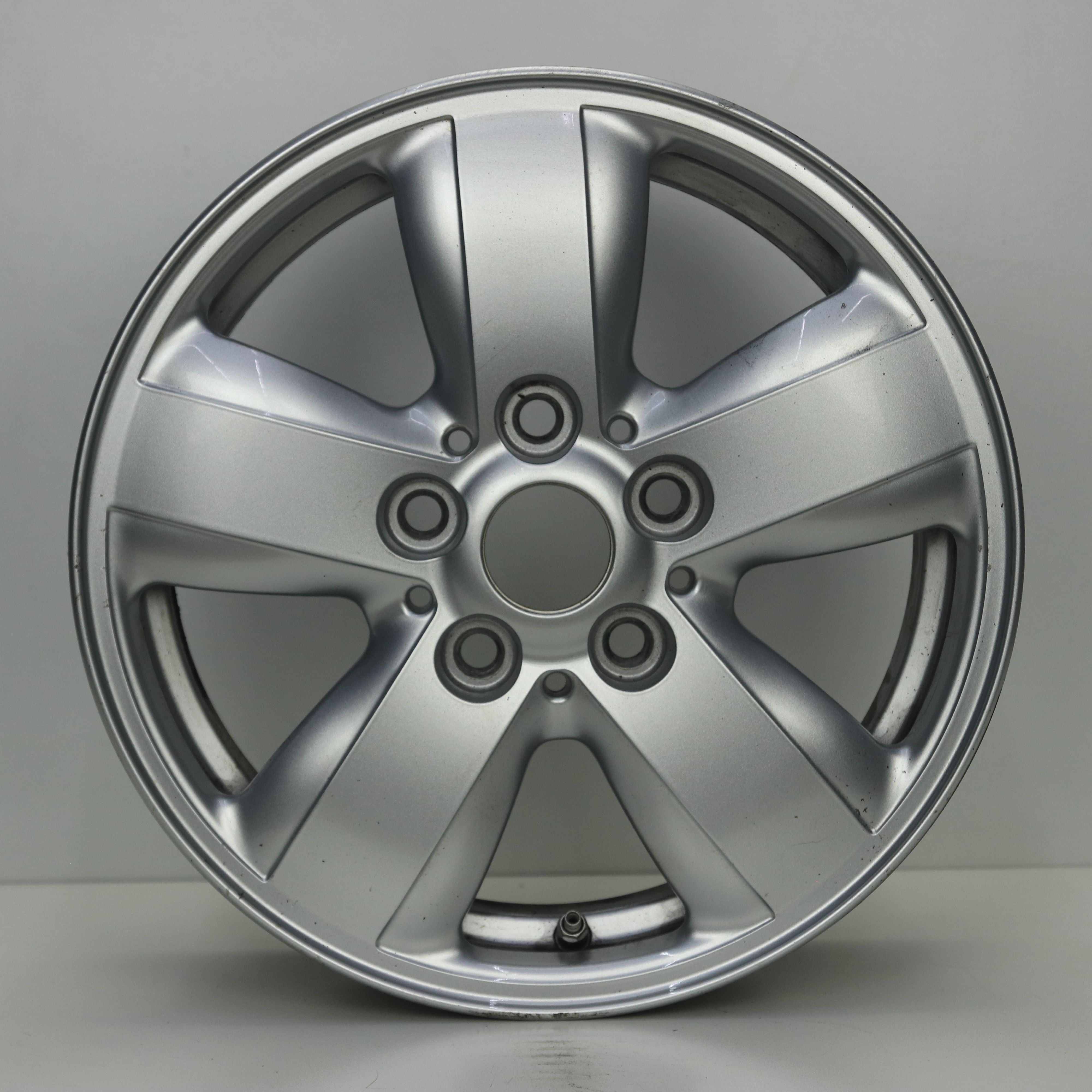 OS1007924 Originele 15 inch lichtmetalen Mini Cooper styling 492 velgen 5.50X15 5X112 ET46.0 NB66.60 Zilver