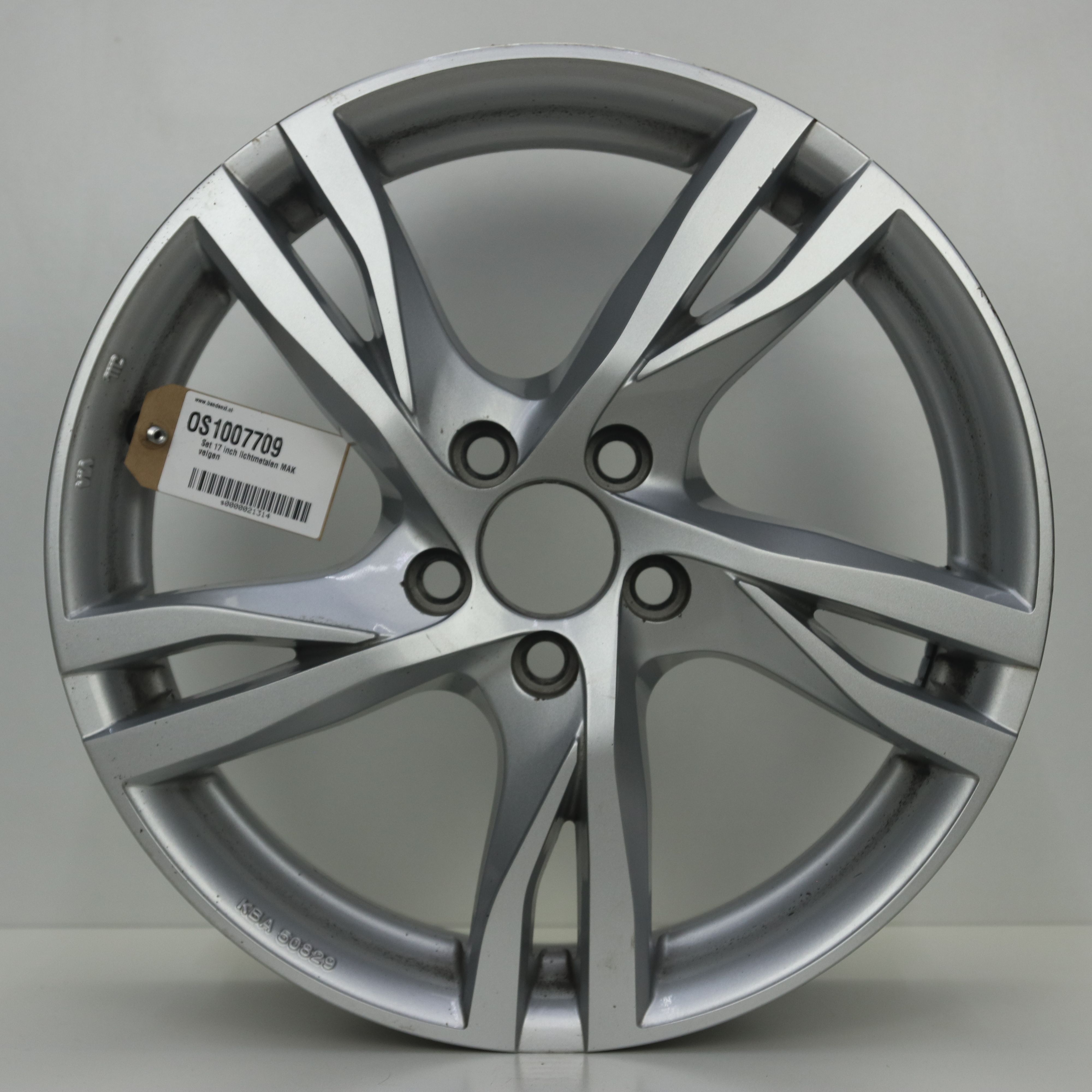 OS1007709 Set 17 inch lichtmetalen MAK velgen 7.00X17 5X108 ET50.0 NB63.40 Zilver