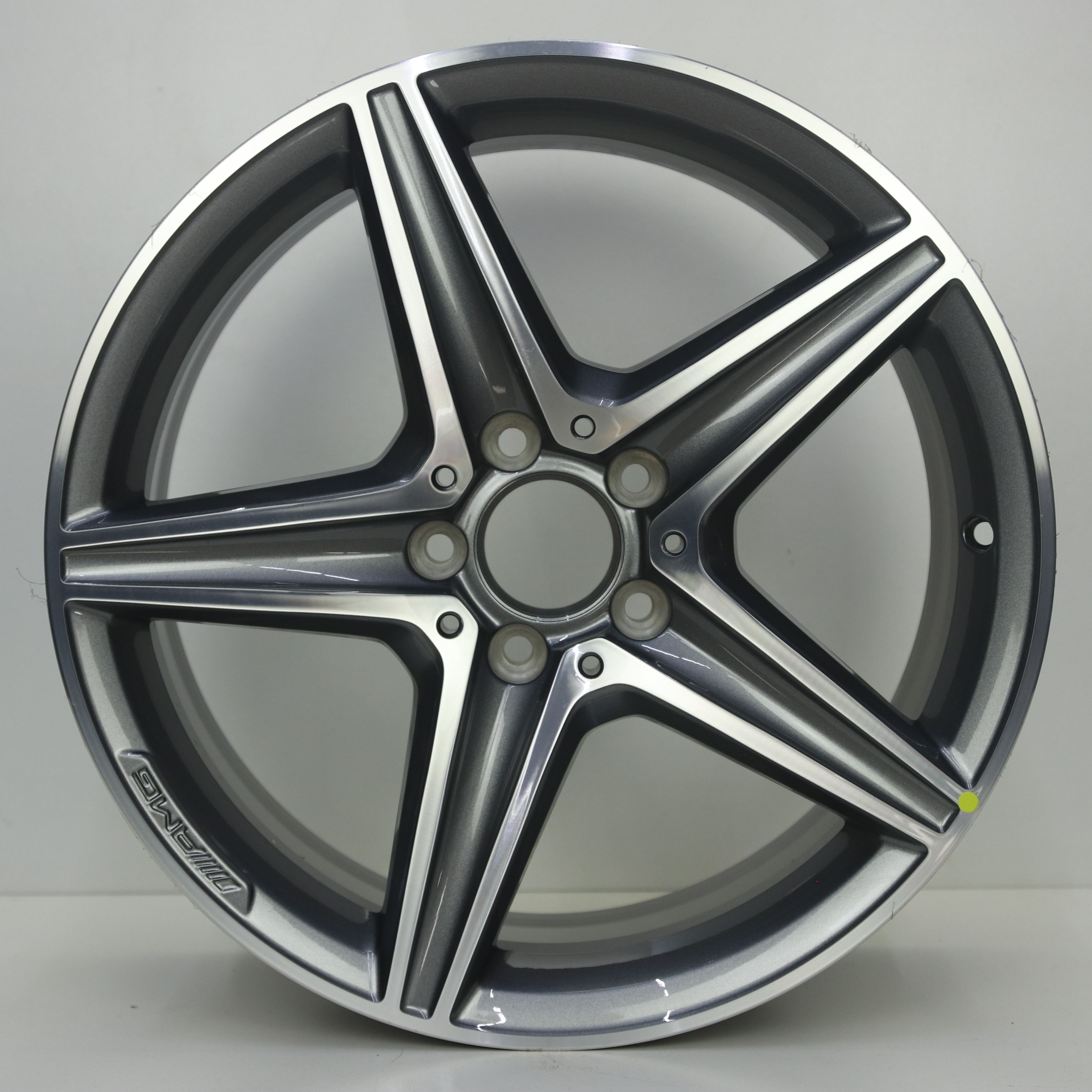 OS1008555 Originele 18 inch lichtmetalen Mercedes-Benz E-klasse AMG velgen (Breedset) 8.00X18 5X112 ET43.0 NB66.60 Antraciet Gepolijst