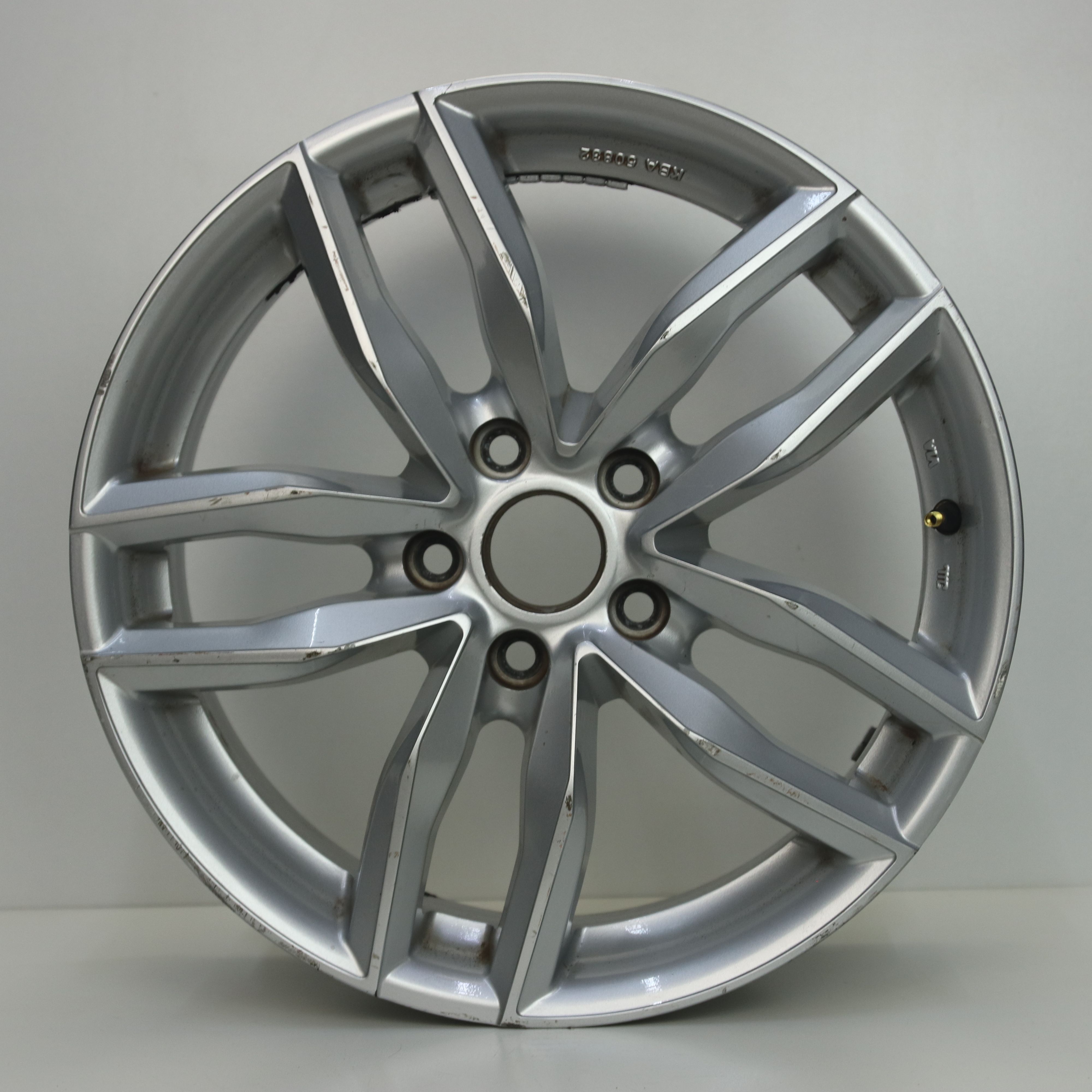 OS1007496 Set 17 inch lichtmetalen Mak velgen 7.50X17 5X112 ET42.0 NB57.10 Zilver