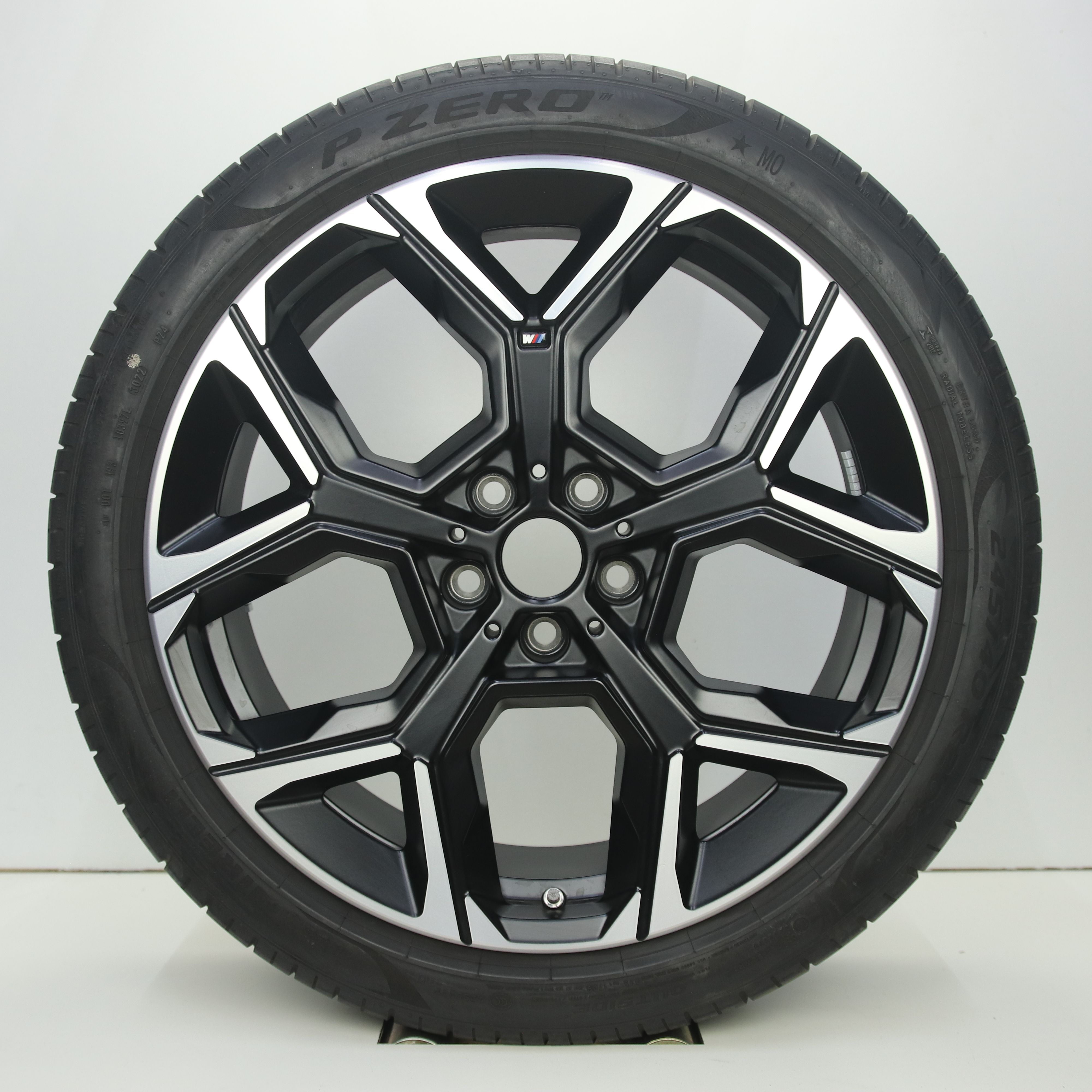 OS1008080 Originele 20 inch lichtmetalen BMW X1 styling 872M velgen 8.00X20 5X112 ET46.0 NB66.60 Mat zwart gepolijst