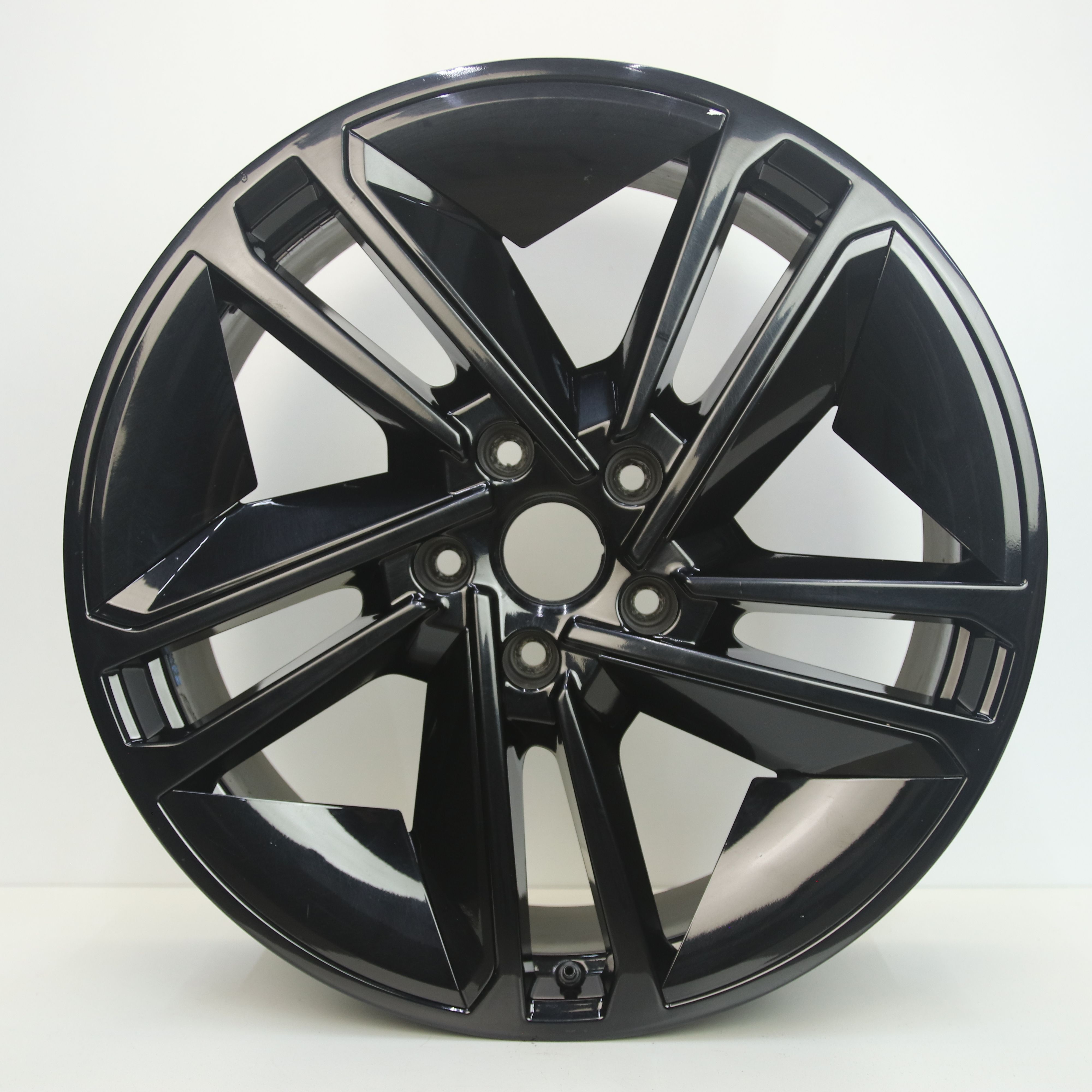 IN1002955 Originele 21 inch lichtmetalen Audi E-tron GT RS velgen (Breedset) 9.50X21 5X130 ET60.0 NB71.60 Zwart