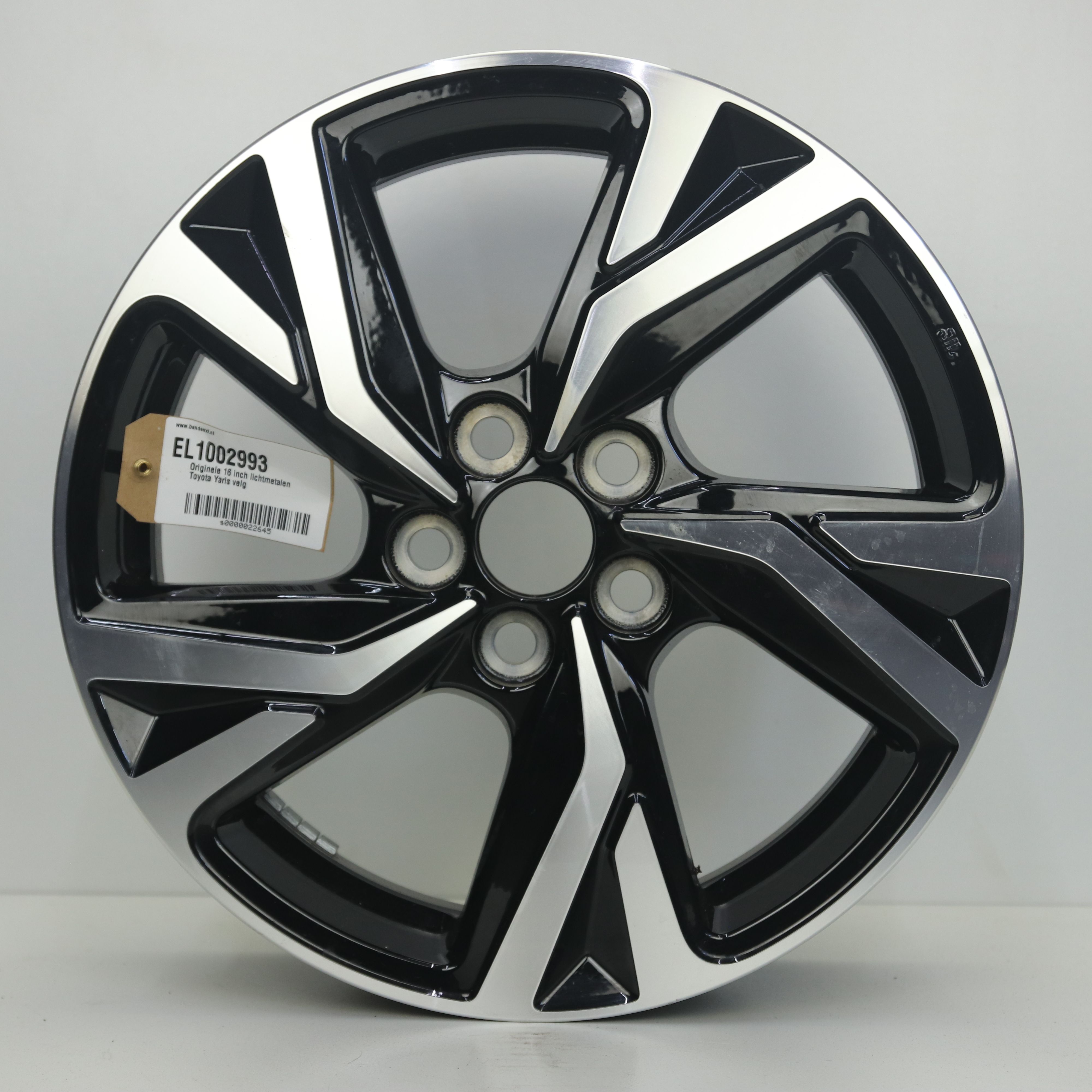 EL1002993 Originele 16 inch lichtmetalen Toyota Yaris velg 6.00X16 5X100 ET50.0 NB54.10 Zwart gepolijst