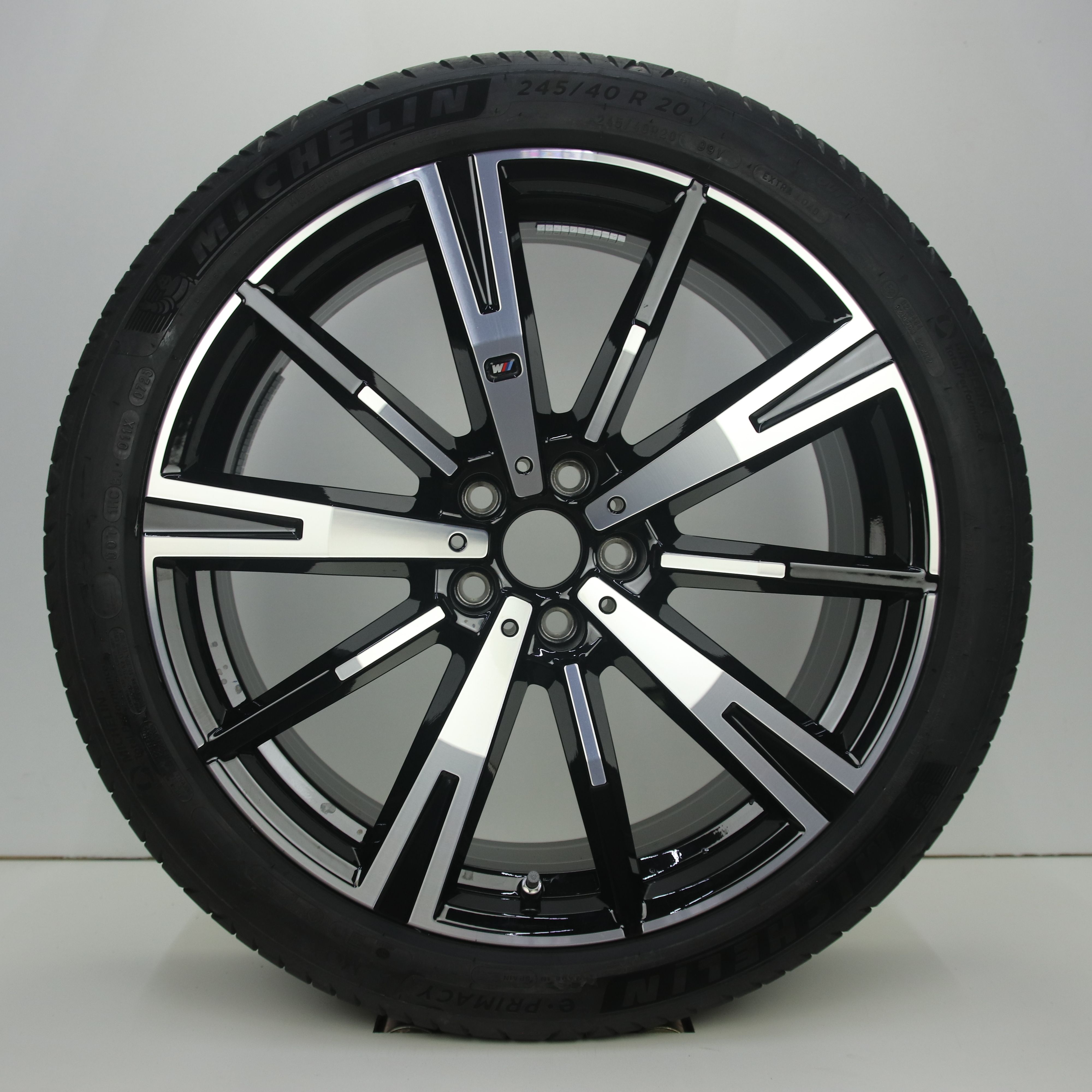 OS1008097 Originele 20 inch lichtmetalen BMW 5-serie styling 938M velgen (Breedset) 8.50X20 5X112 ET28.0 NB66.60 Zwart gepolijst
