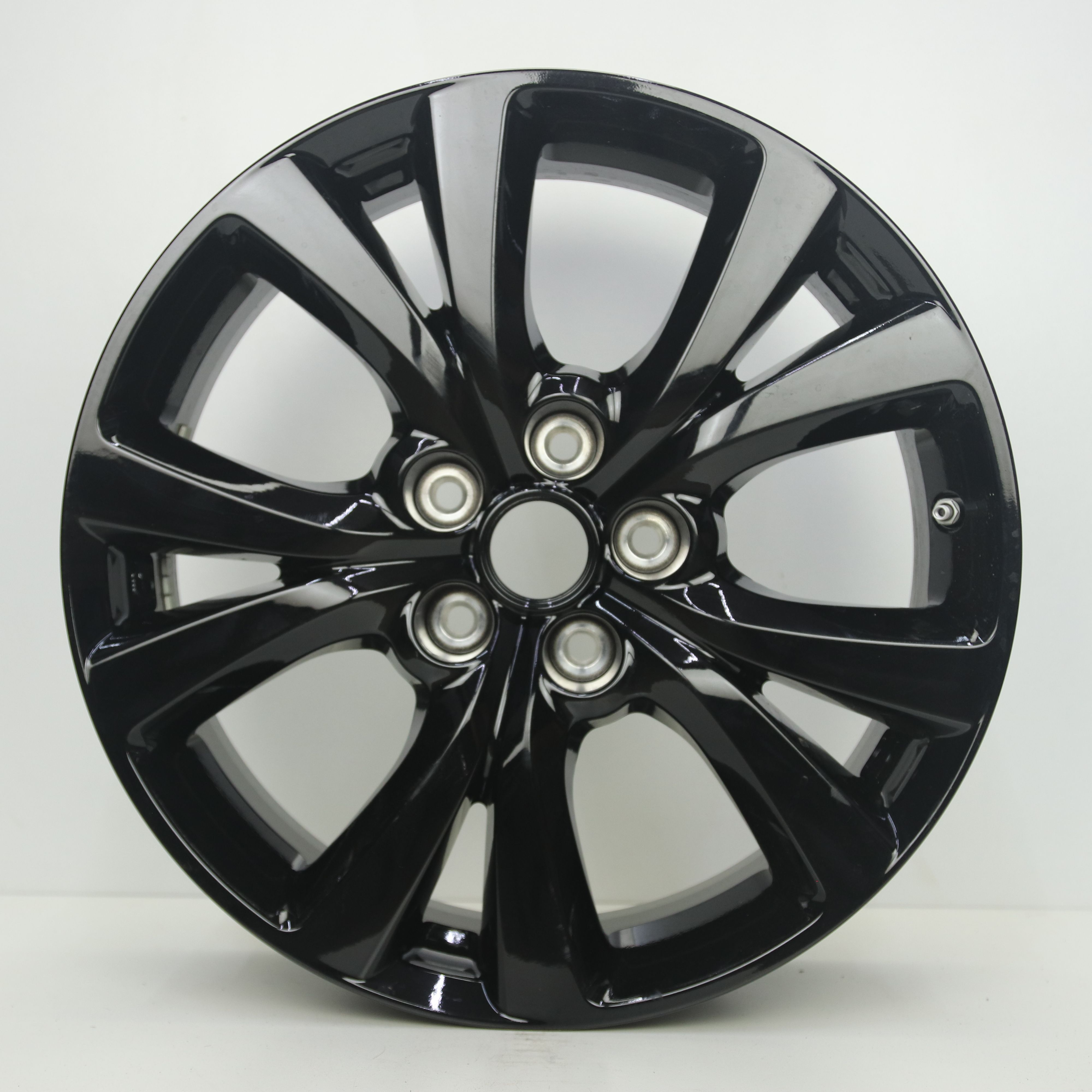 OS1008325 Originele 18 inch lichtmetalen Mazda CX-30 velgen 7.00X18 5X114.3 ET45.0 NB67.10 Zwart