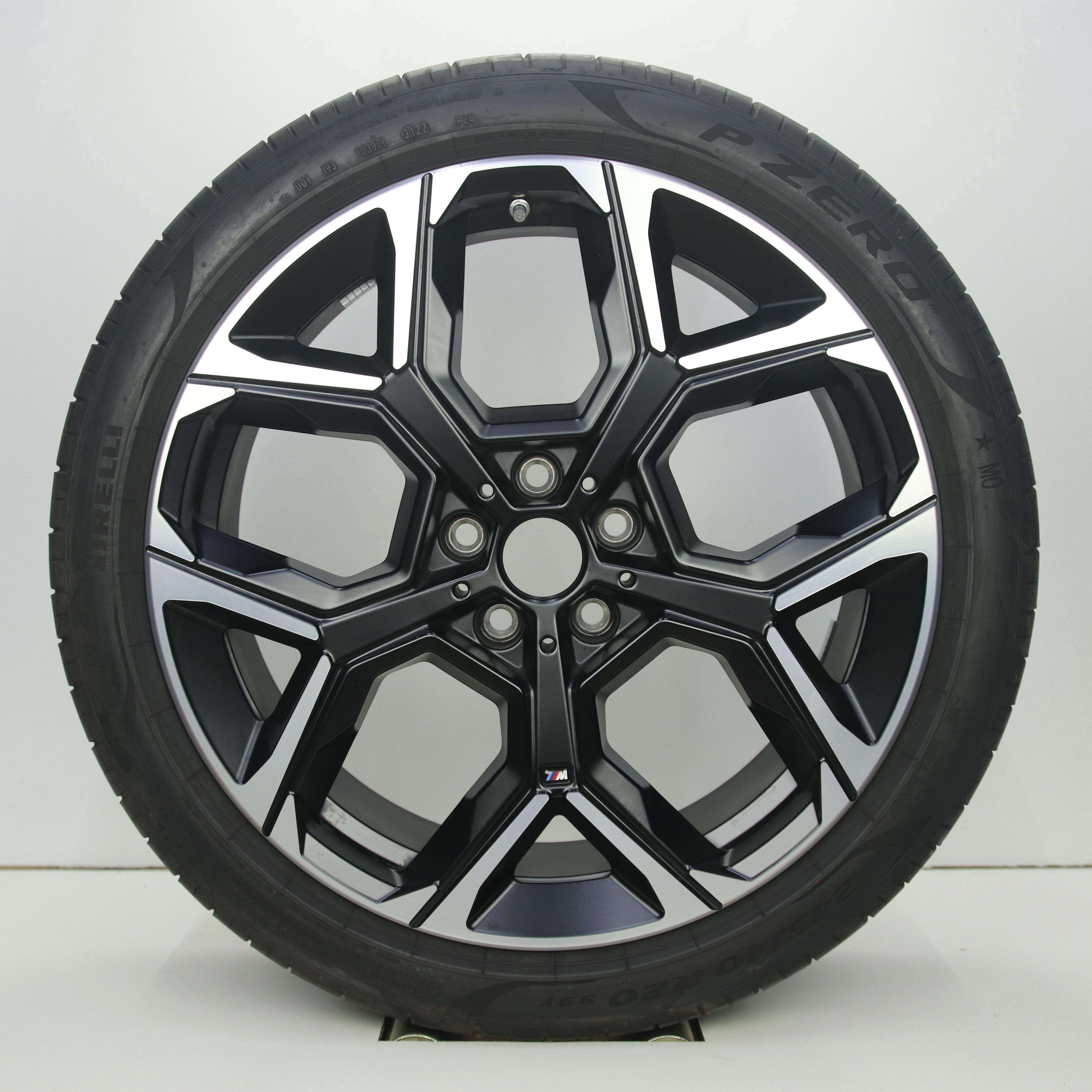 OS1008080 Originele 20 inch lichtmetalen BMW X1 styling 872M velgen 8.00X20 5X112 ET46.0 NB66.60 Mat zwart gepolijst