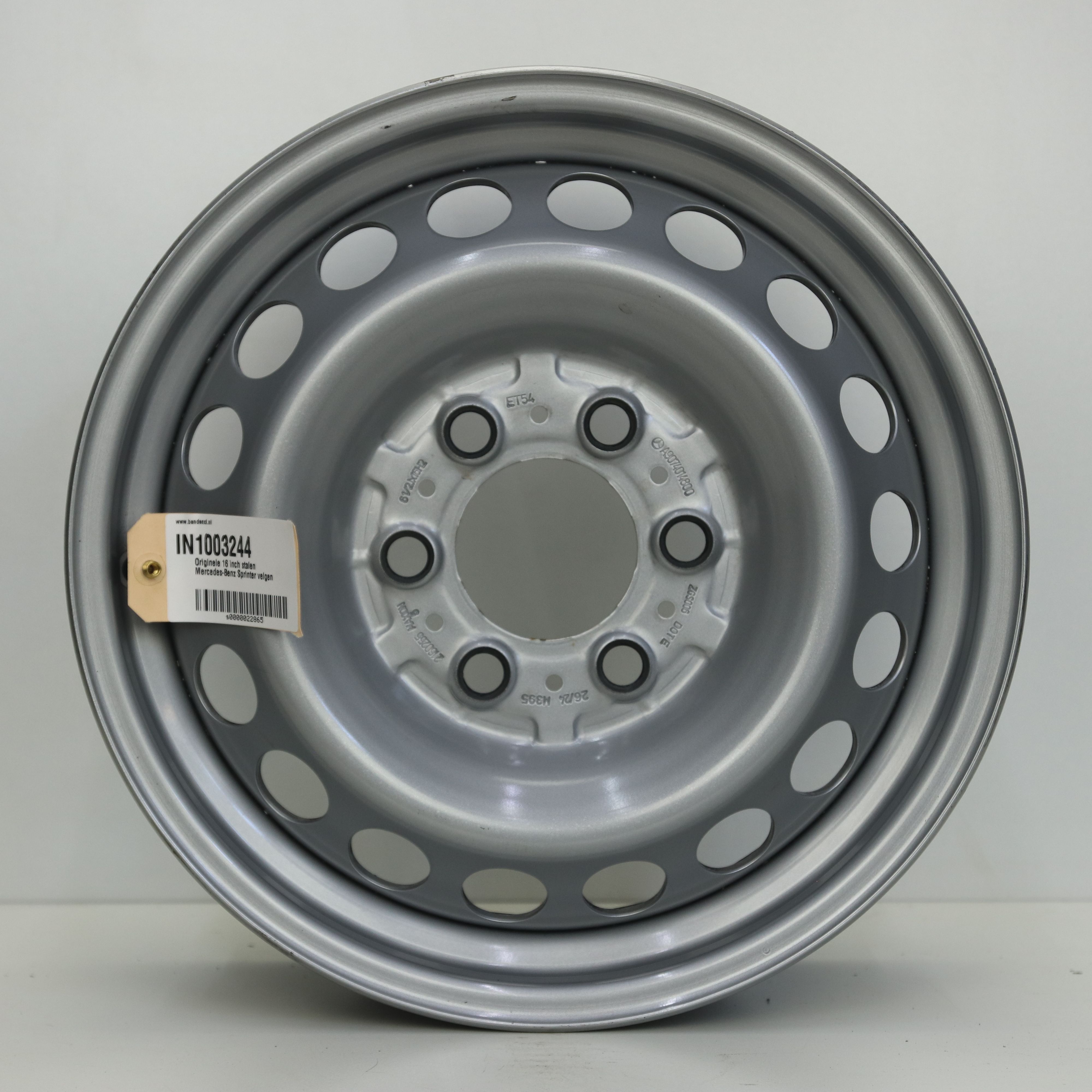 IN1003244 Originele 16 inch stalen Mercedes-Benz Sprinter velgen 6.50X16 6X130 ET54.0 NB84.10 Zilver