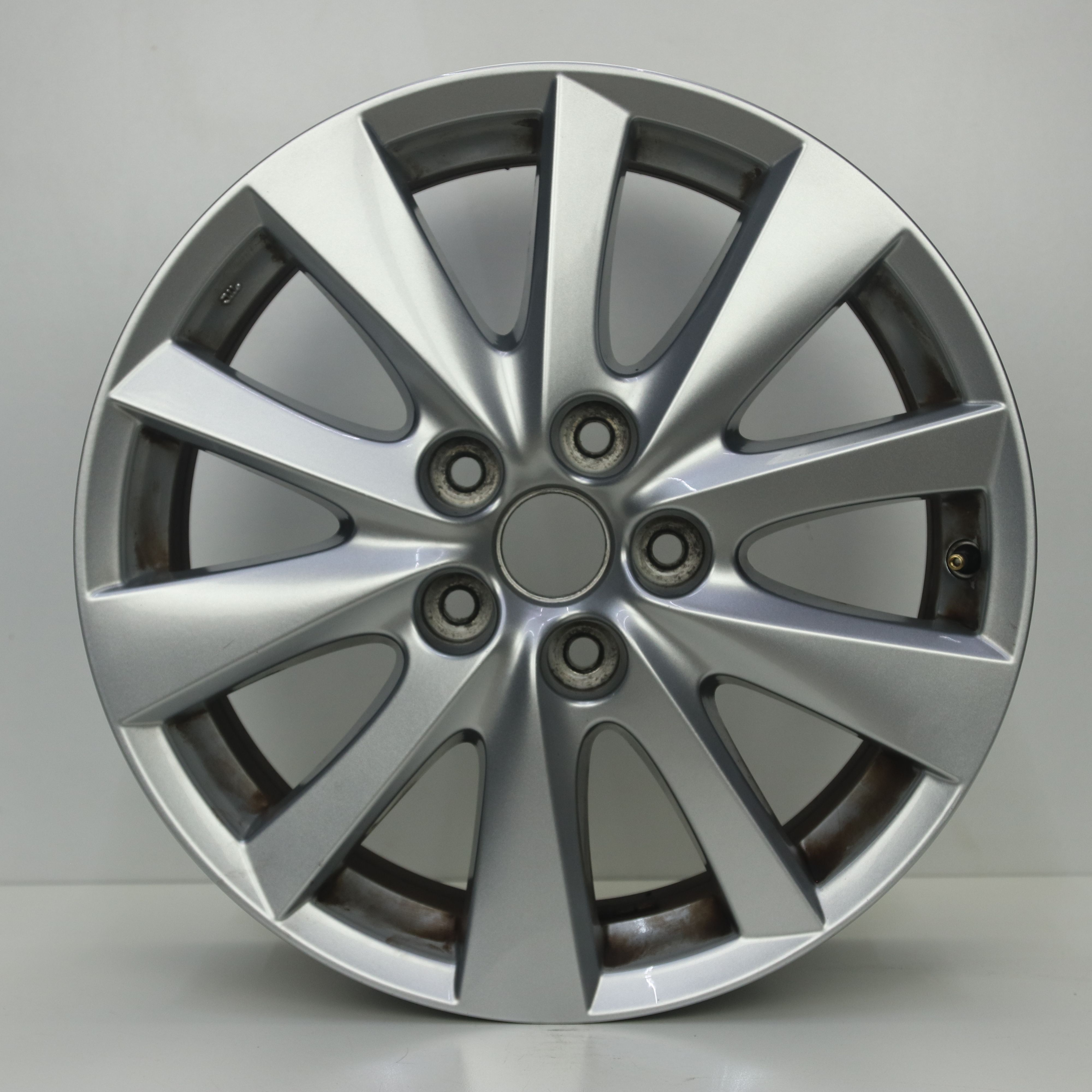 IN1003313 Originele 17 inch lichtmetalen Mazda CX-5 velgen 7.00X17 5X114.3 ET50.0 NB67.10 Zilver