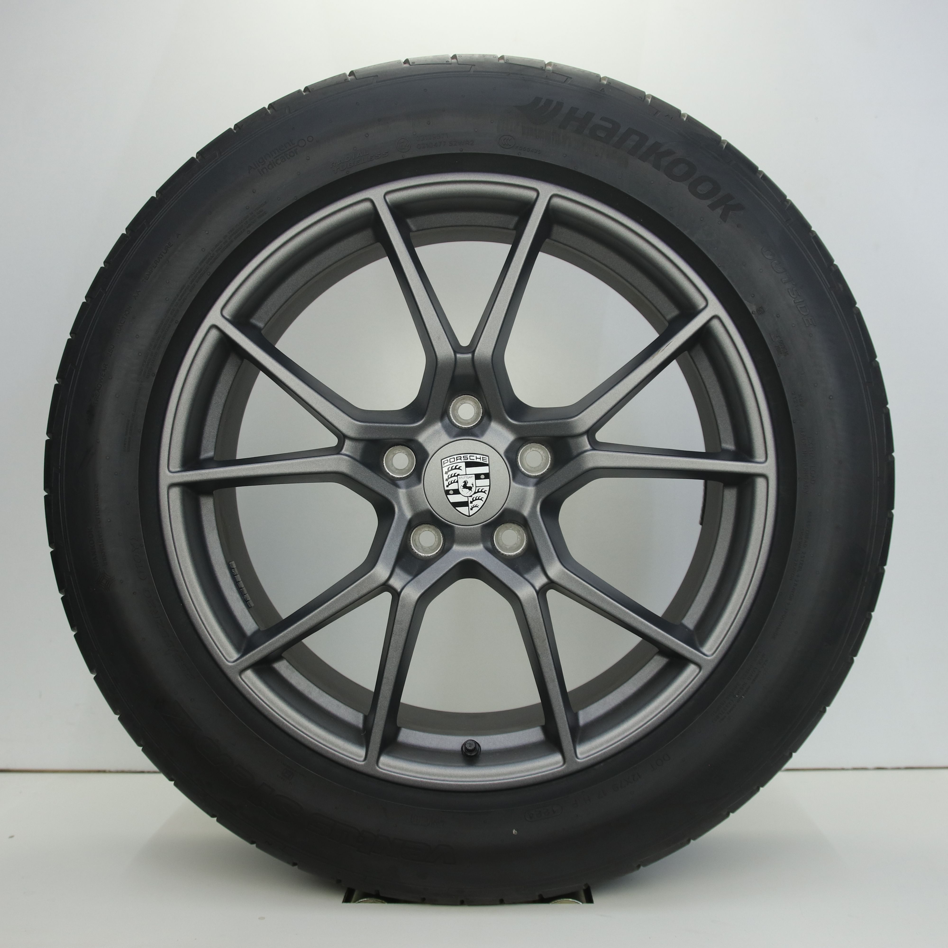 OS1008111 Originele 20 inch lichtmetalen Porsche Cayenne velgen (Breedset) 9.00X20 5X130 ET50.0 NB71.60 Mat antraciet