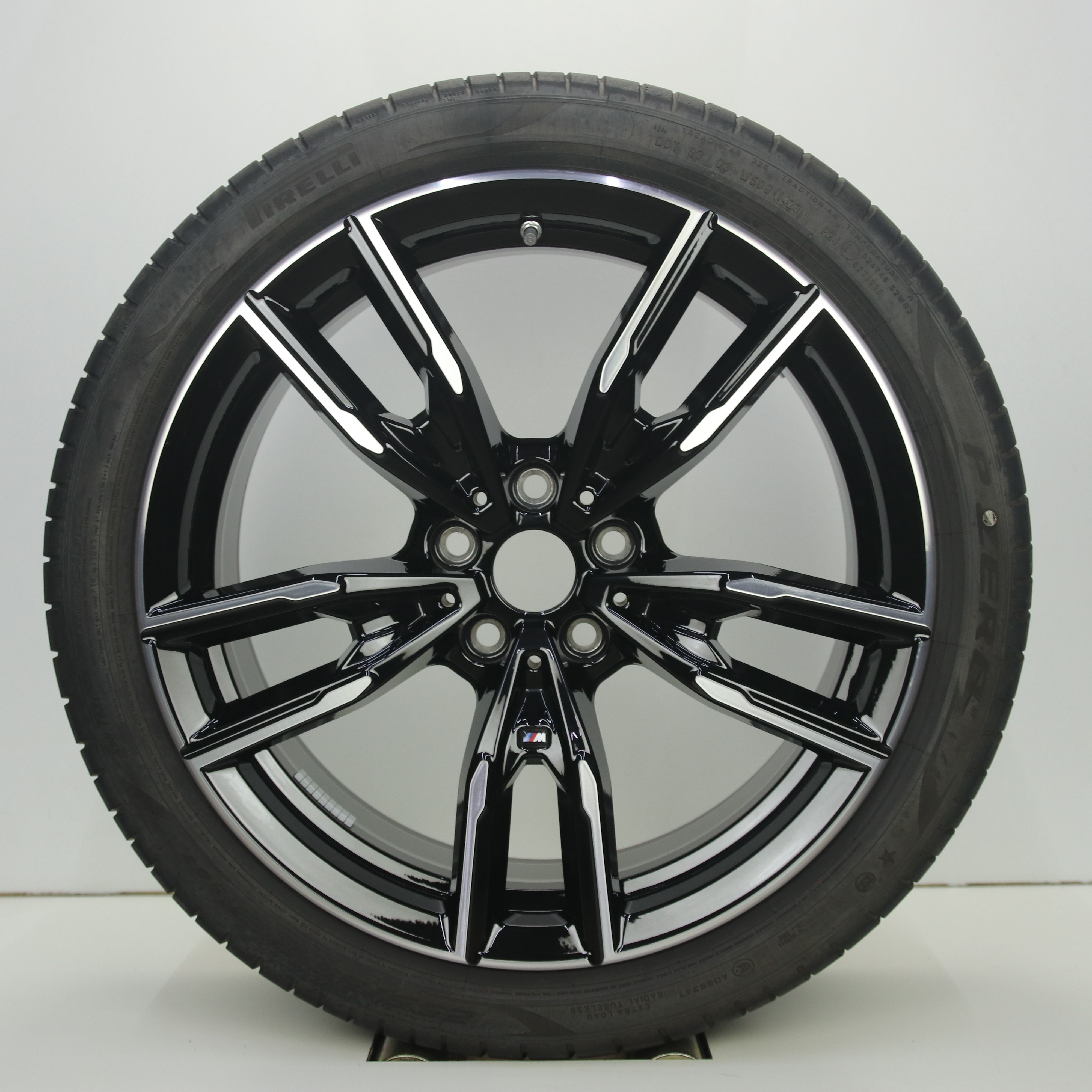 OS1008195 Originele 19 inch lichtmetalen BMW 3-serie styling 792M velgen (breedset) 8.00X19 5X112 ET27.0 NB66.60 Zwart gepolijst