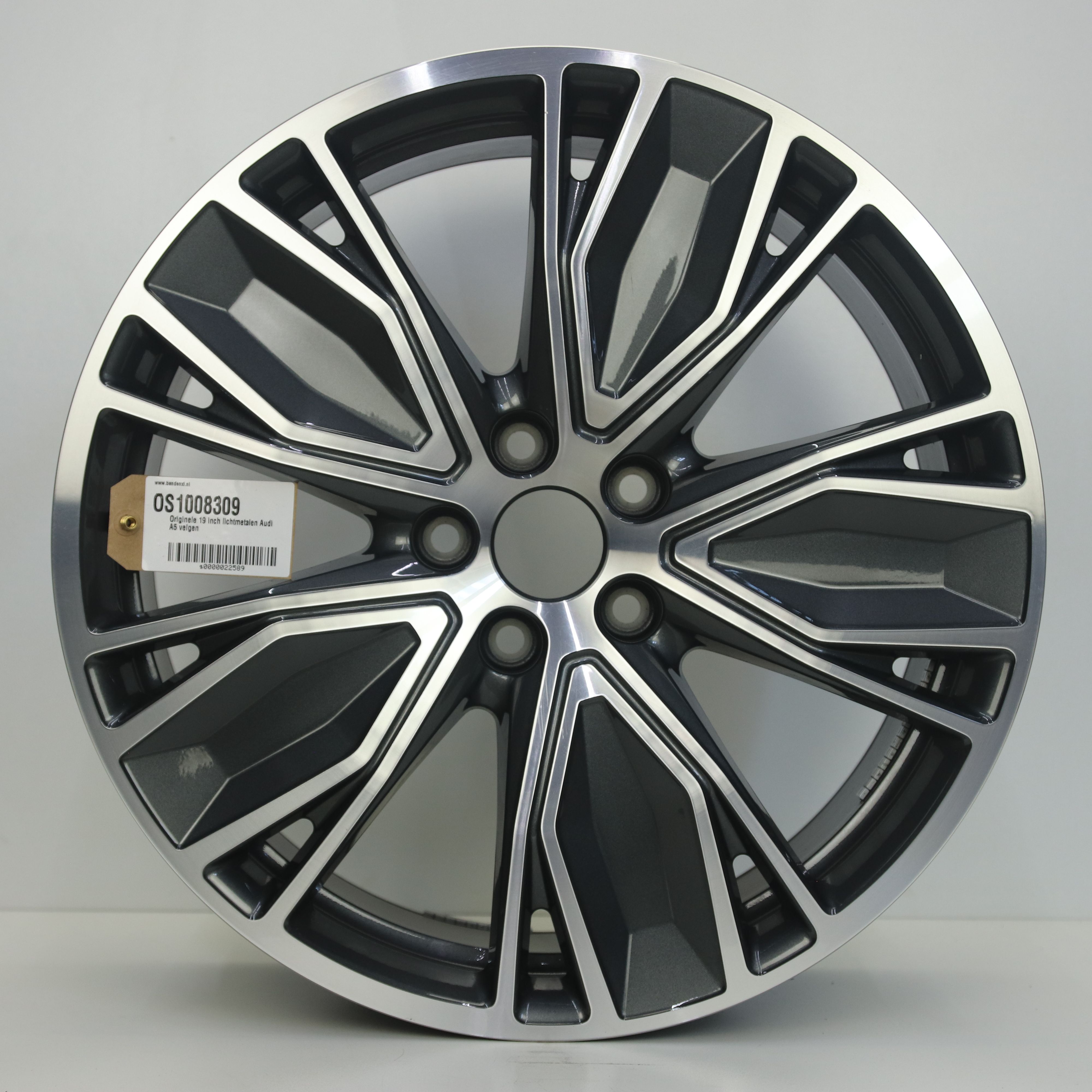 OS1008309 Originele 19 inch lichtmetalen Audi A5 velgen 8.00X19 5X112 ET44.0 NB66.60 Antraciet Gepolijst