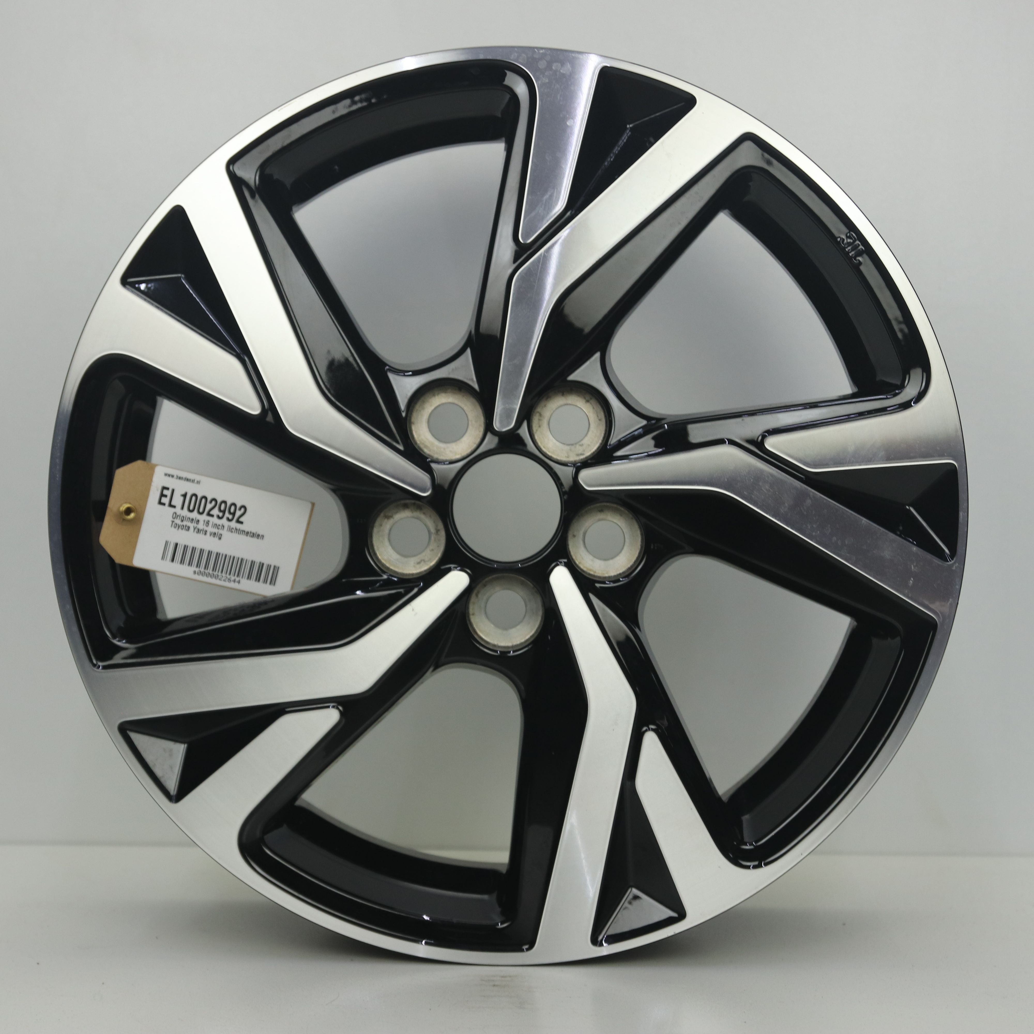 EL1002992 Originele 16 inch lichtmetalen Toyota Yaris velg 6.00X16 5X100 ET50.0 NB54.10 Zwart gepolijst