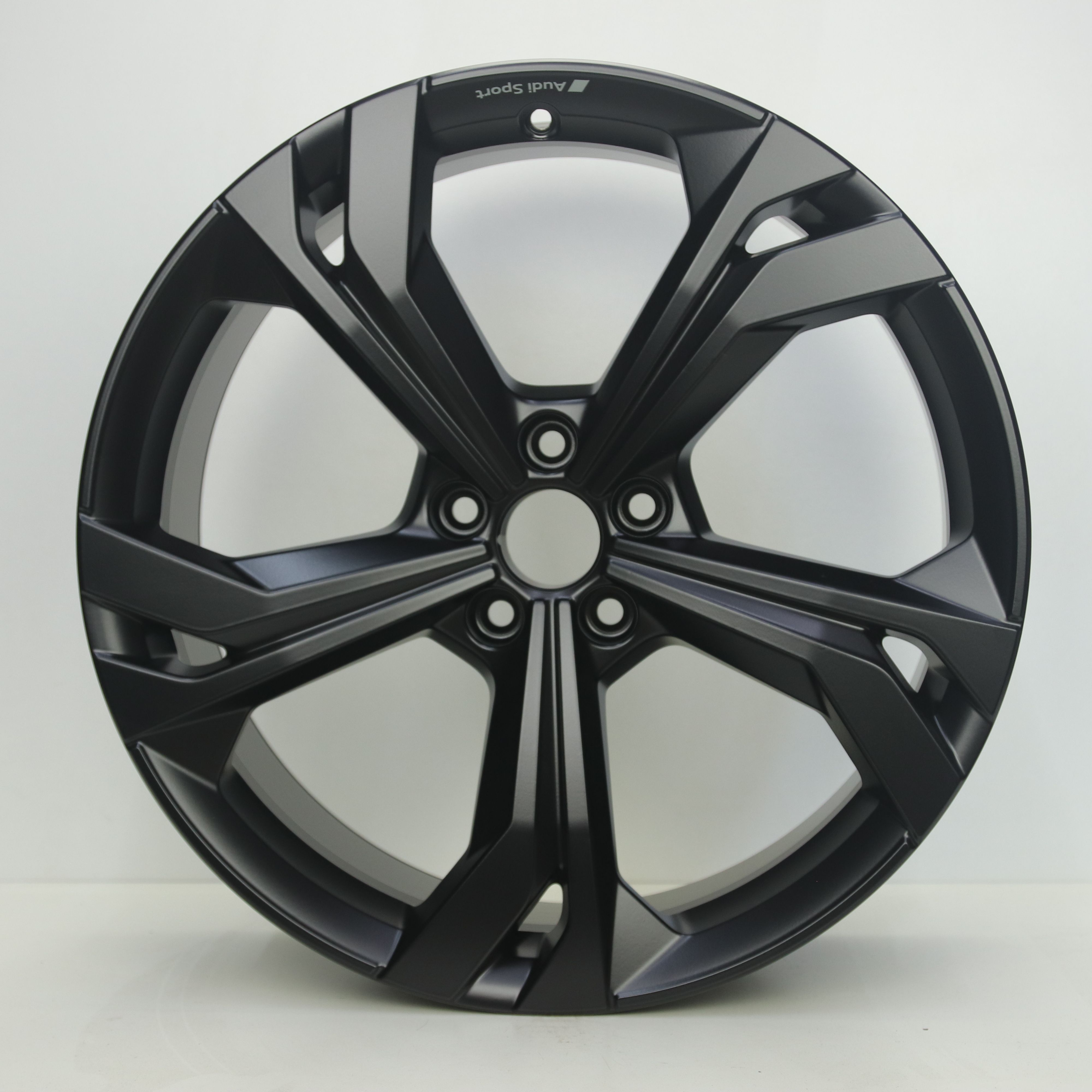 OS1008028 Originele 20 inch lichtmetalen Audi Q3 velgen 8.50X20 5X112 ET38.0 NB57.10 Zwart
