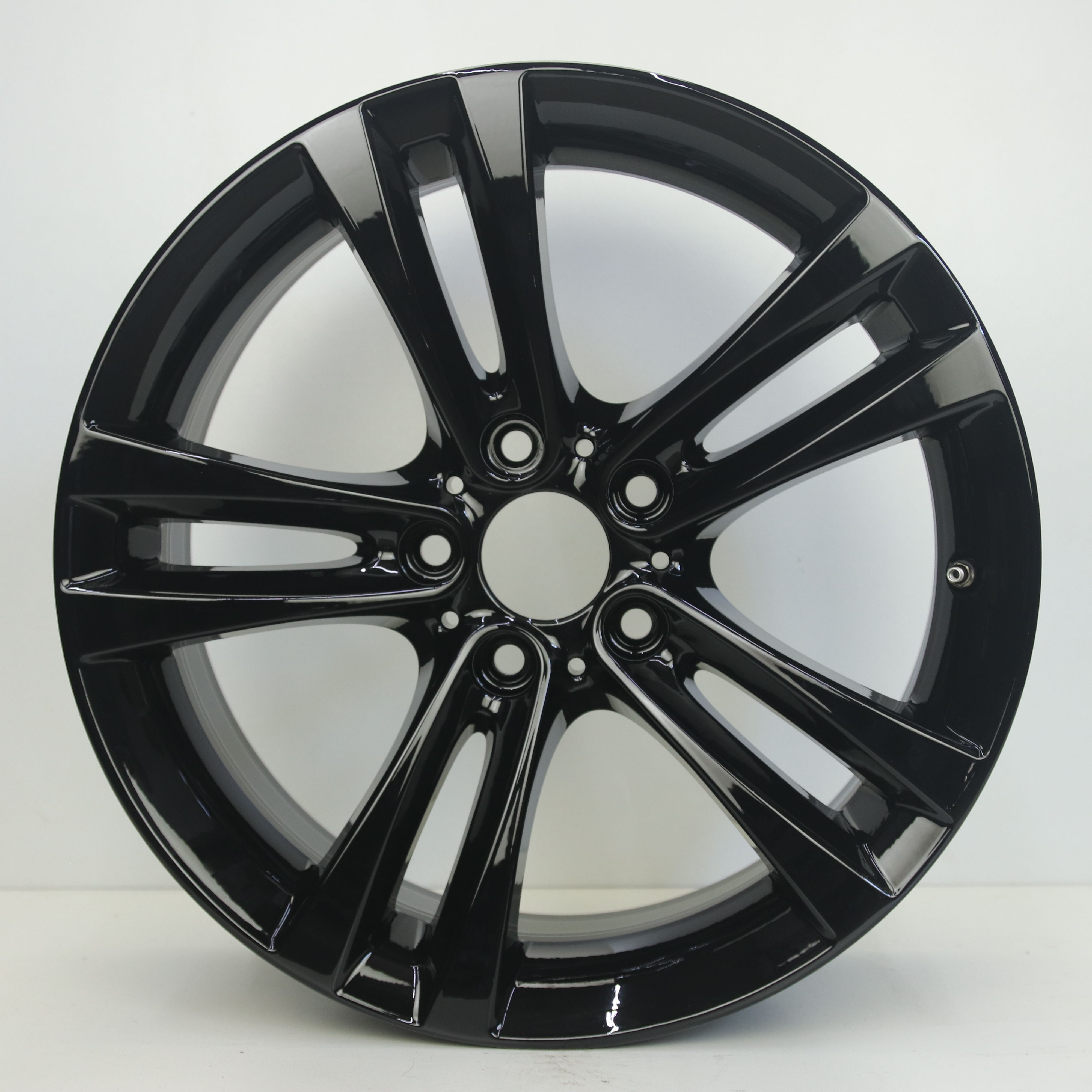 OS1008392 Originele 18 inch lichtmetalen BMW 3-serie styling 397 velgen 8.00X18 5X120 ET34.0 NB72.60 Zwart