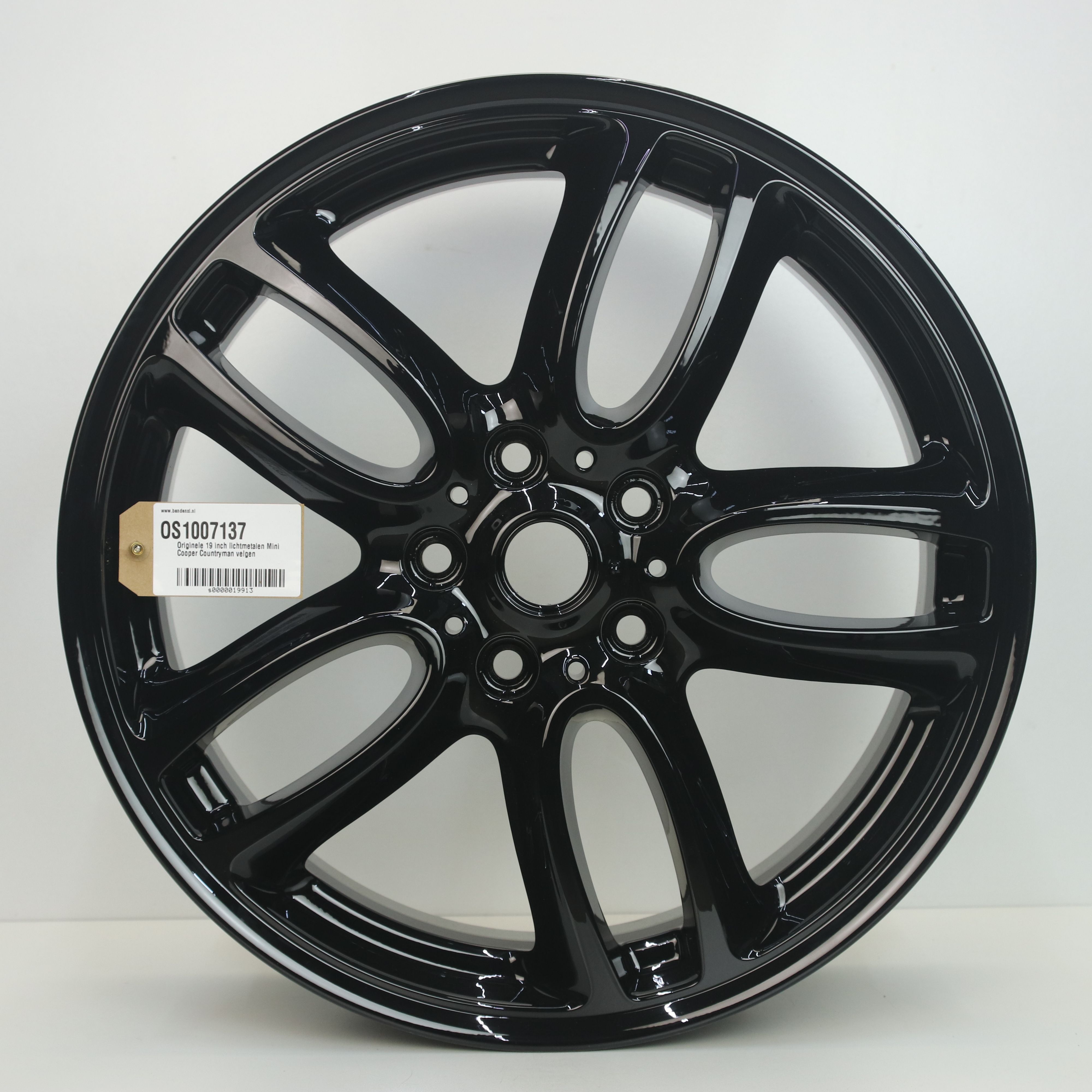 OS1007137 Originele 19 inch lichtmetalen Mini Cooper Countryman velgen 7.50X19 5X120 ET52.0 NB72.60 Zwart